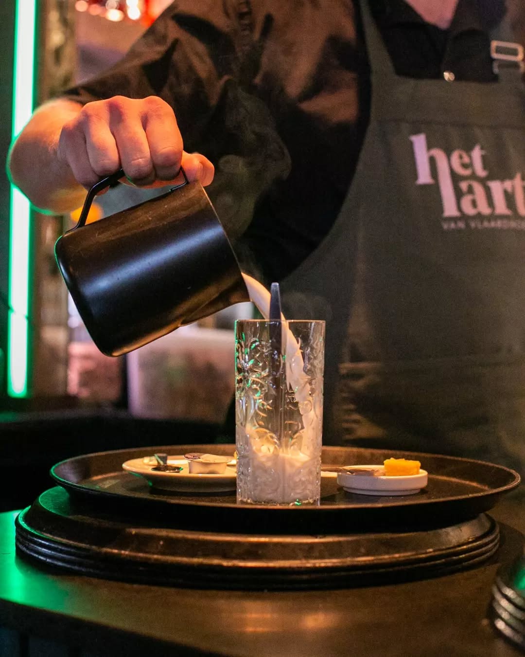 How do you like your coffee? Met een gebakje erbij, natuurlijk! ☕🍰
#vlaardingen #hethartvanvlaardingen #vlaardingenfood #vlaardingenhotspot #uitetenvlaardingen