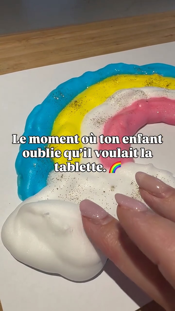 Le moment où ton enfant oublie qu’il voulait la tablette. 🌈
Regarde ce que des petites mains peuvent créer. 🌿
Fini le “je m’ennuie”.
Fini les écrans allumés pour avoir la paix.
Fini la patience qui s’épuise. 🤎
Tu me suis depuis un moment maintenant.
Tu sais que je ne partage pas juste des idées.
Aujourd’hui j’aide les parents à recréer du lien avec leurs enfants, loin des écrans, et j’aide leurs enfants à grandir en douceur. 🤍
Je sauve tes mercredis, tes week-ends, tes vacances et surtout ta patience. 🌿
C’est ça la Méthode 0 Écran.
Une vraie méthode pour les parents fatigués qui veulent retrouver du calme et de la connexion au quotidien.
Des centaines de parents ont déjà transformé leur quotidien grâce à elle. 🤎
Commente NUAGE et je t’envoie le lien de la Méthode 0 Écran 🌈
#parentalitebienveillante #maman #sanecran #enfantsheureux #viedemaman