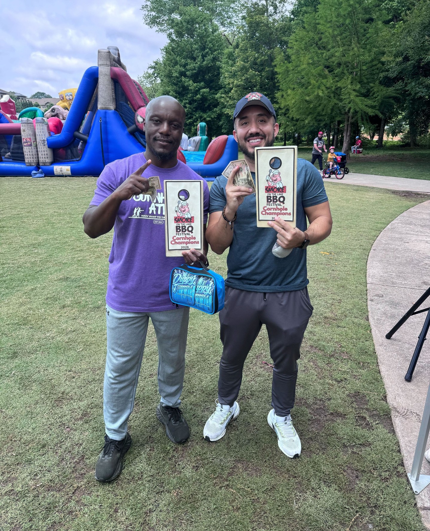 Last Saturday was as good as it gets at the Smoke on the Lake BBQ Festival! Congrats to our winners! See y'all at the next tournament. 😎
