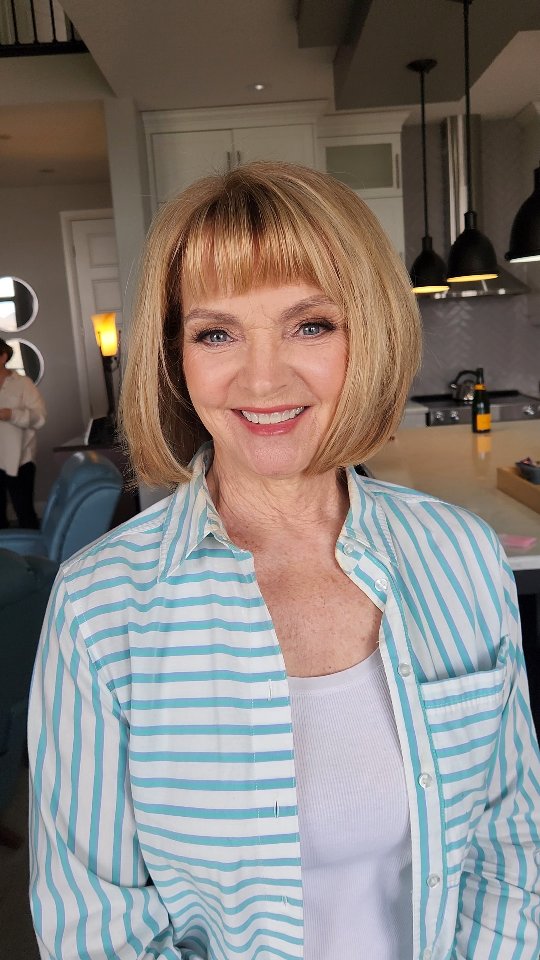 Beautiful mother of the bride. Such a lovely face to glam.
#KitchenerMakeupArtist
#WaterlooMakeupArtist
#TorontoMakeupArtist
#KWBrides
#GTAbrides