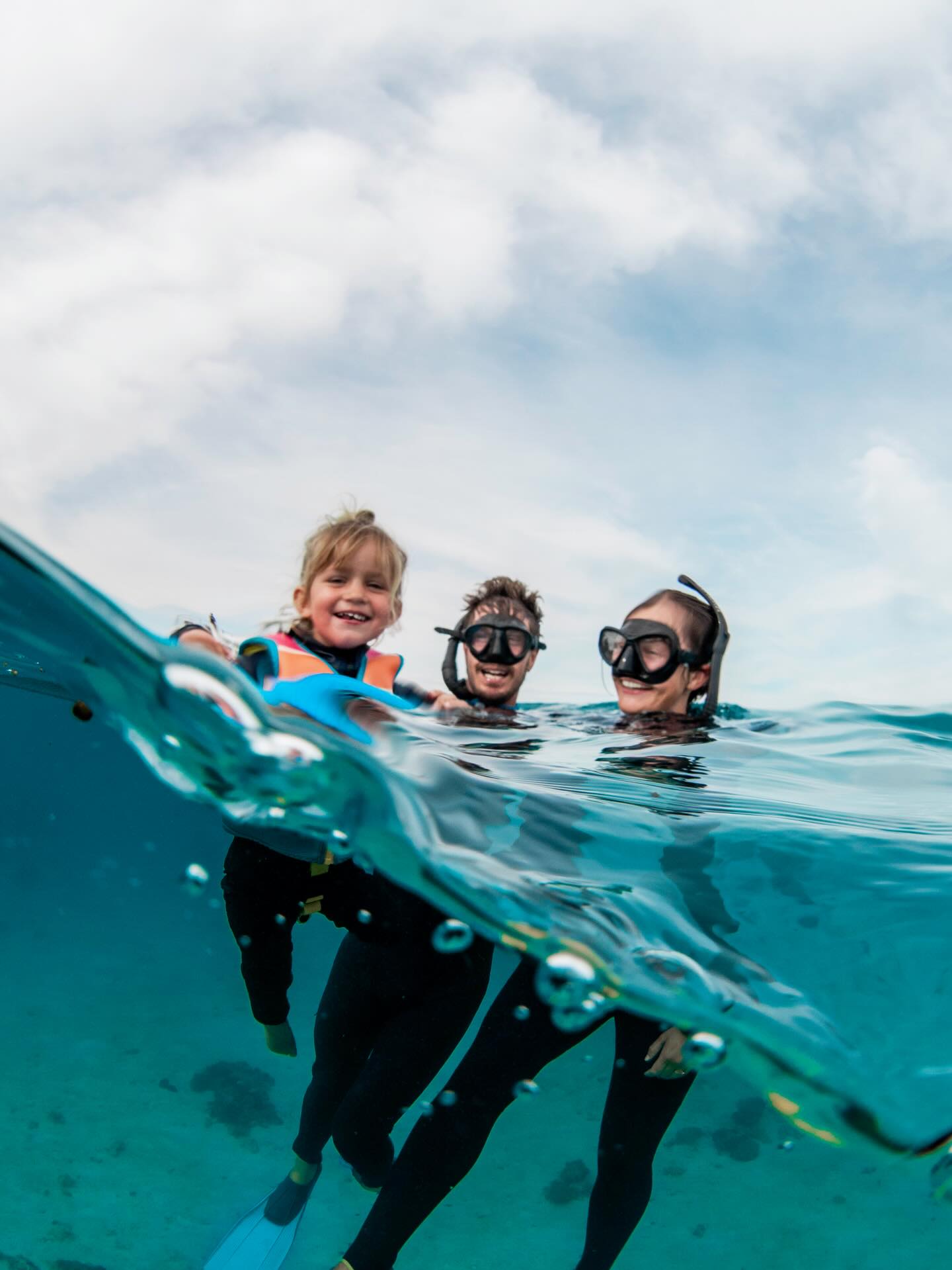 Mother’s Day is just around the corner 💙
And honestly, there’s no better gift than time together.
From salty cuddles on the boat to sharing the magic of the reef side by side, these are the memories that last forever 🌊✨
If you’re still searching for the perfect Mother’s Day idea, why not swap flowers for adventure this year 🐋☀️
To all the incredible mums exploring the ocean with their little loves, we see you, and we love having you onboard.
@bec.laidlaw @lauratierney @annalofiphoto 📷
#MothersDay #FamilyAdventure #OceanMemories #MantaRays #WhaleSharkTour