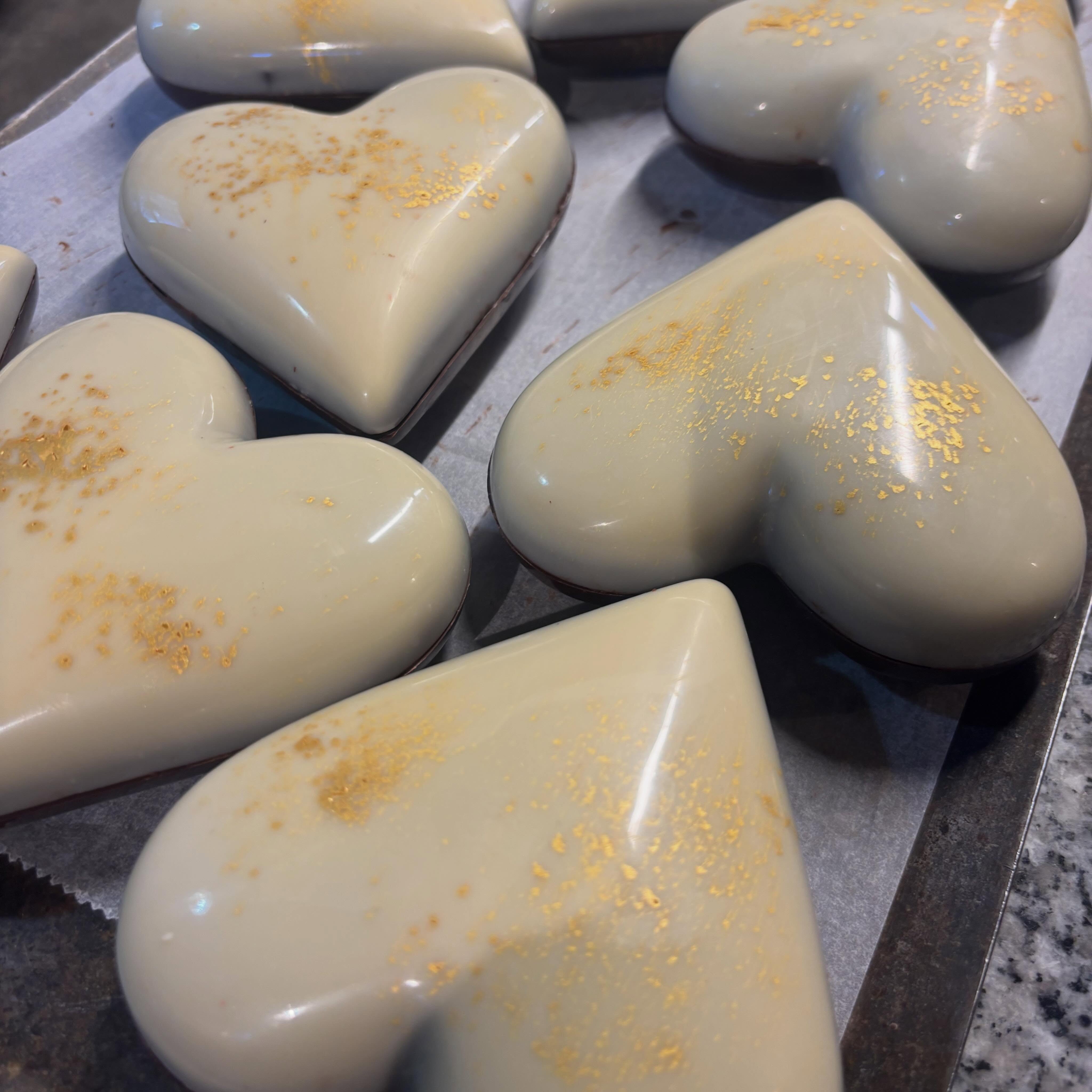 Yuzu & dark chocolate hearts out now… dairy free & vegan too 💛🖤