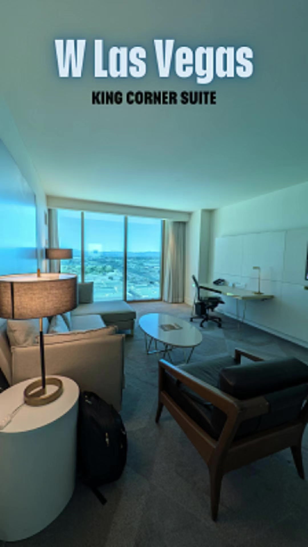 Corner Suite views at W Las Vegas never get old. ✨
This 741 square foot King Corner Suite is all about the windows. Sweeping city views, soft window sheers, crisp white linens, and a dramatic oversized tufted headboard give the space a clean, modern feel.
It is a quiet, stylish retreat that still puts you right on the south end of the Strip.