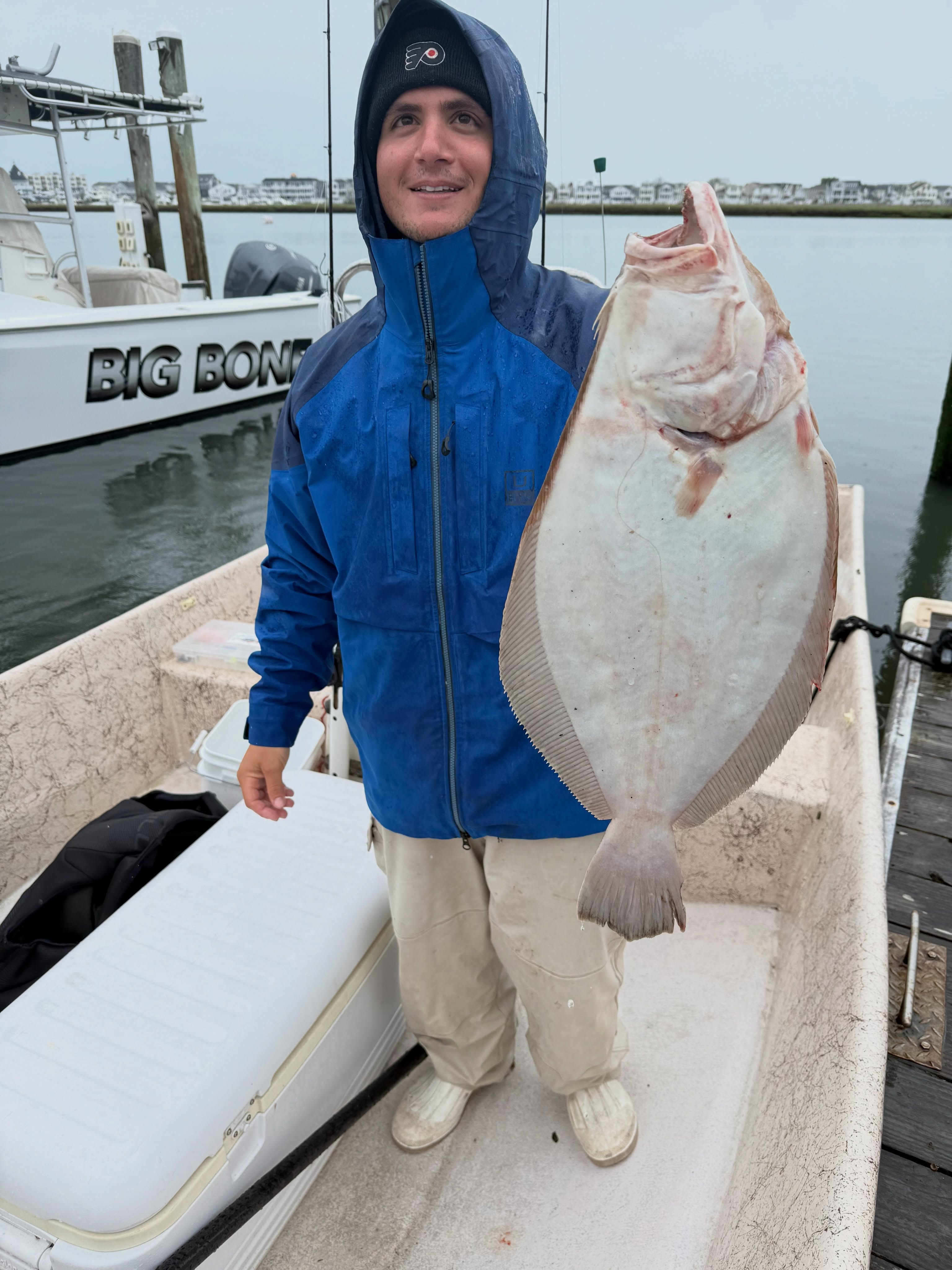🎉 ANOTHER SOLID FISH WITH RIPZ TACKLE caught by @carmenrizzo_
This fish came in at 24.5 inches and was caught on a Ripz Tackle 1oz white pearl big eye jig tipped with gulp. Congrats on this nice flattie.
🚨 big eyes are currently on sale on the website at www.ripztackle.com
#flounder #flukefishing #flounderfishing #fishingtackle #saltwaterfishing