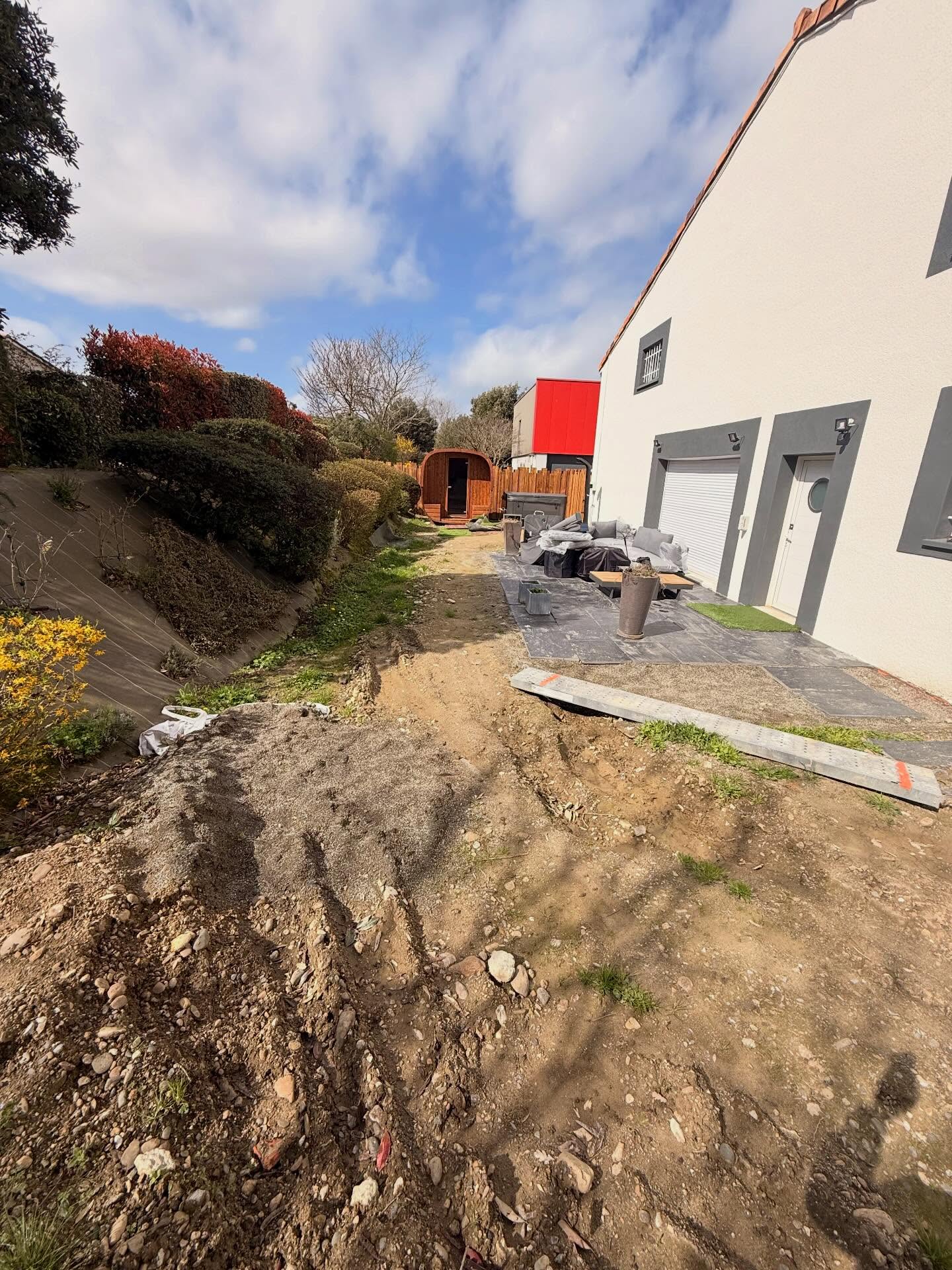 Un projet d’aménagement paysager de plus terminé !!! 🌴🌳🌳🏡🏡
Merci @sarl_perez_manuel pour sa confiance pour la totalité de ce projet.
On peut voir ici le AVANT / APRÈS et se rendre compte du travail effectué par nos équipes … Félicitations à eux pour leur travail de finitions ✅✅
