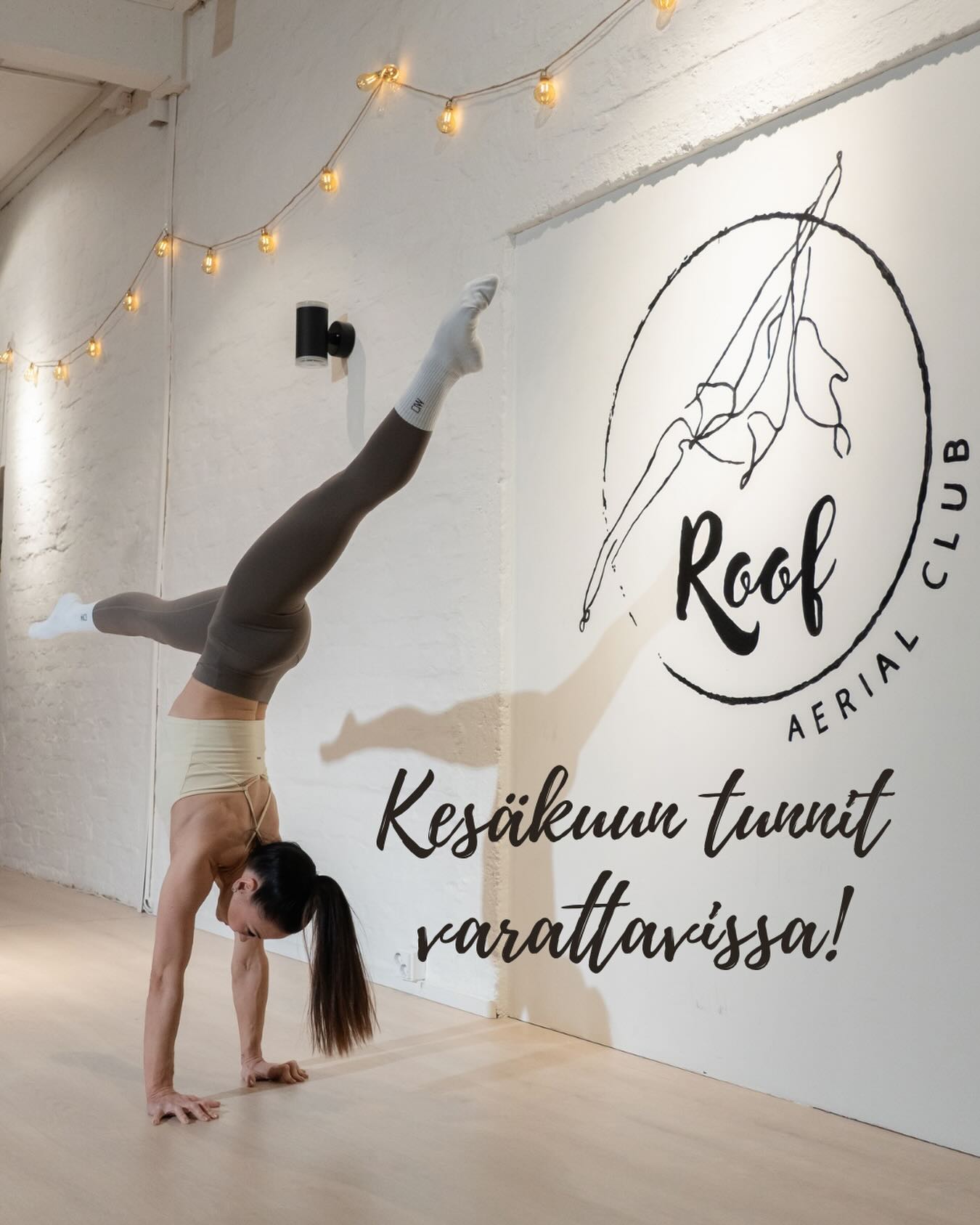 Roofin sovelluksissa on ollut sen verran paljon ongelmia, että palaamme ainakin kesän ajaksi käyttämään vanhaa tuttua Digital Bookeria.
Kesäkuun tunnit ovat nyt varattavissa osoitteessa: https://www.varaaheti.fi/roofaerialclub/fi/roofaerialclub
Appissa olevat sarjakortit siirretään bookeriin kauden loputtua.
Tervetuloa treenaamaan myös kesällä! 💪☀️
📸: @takayamaproductions
#roofaerialclub
