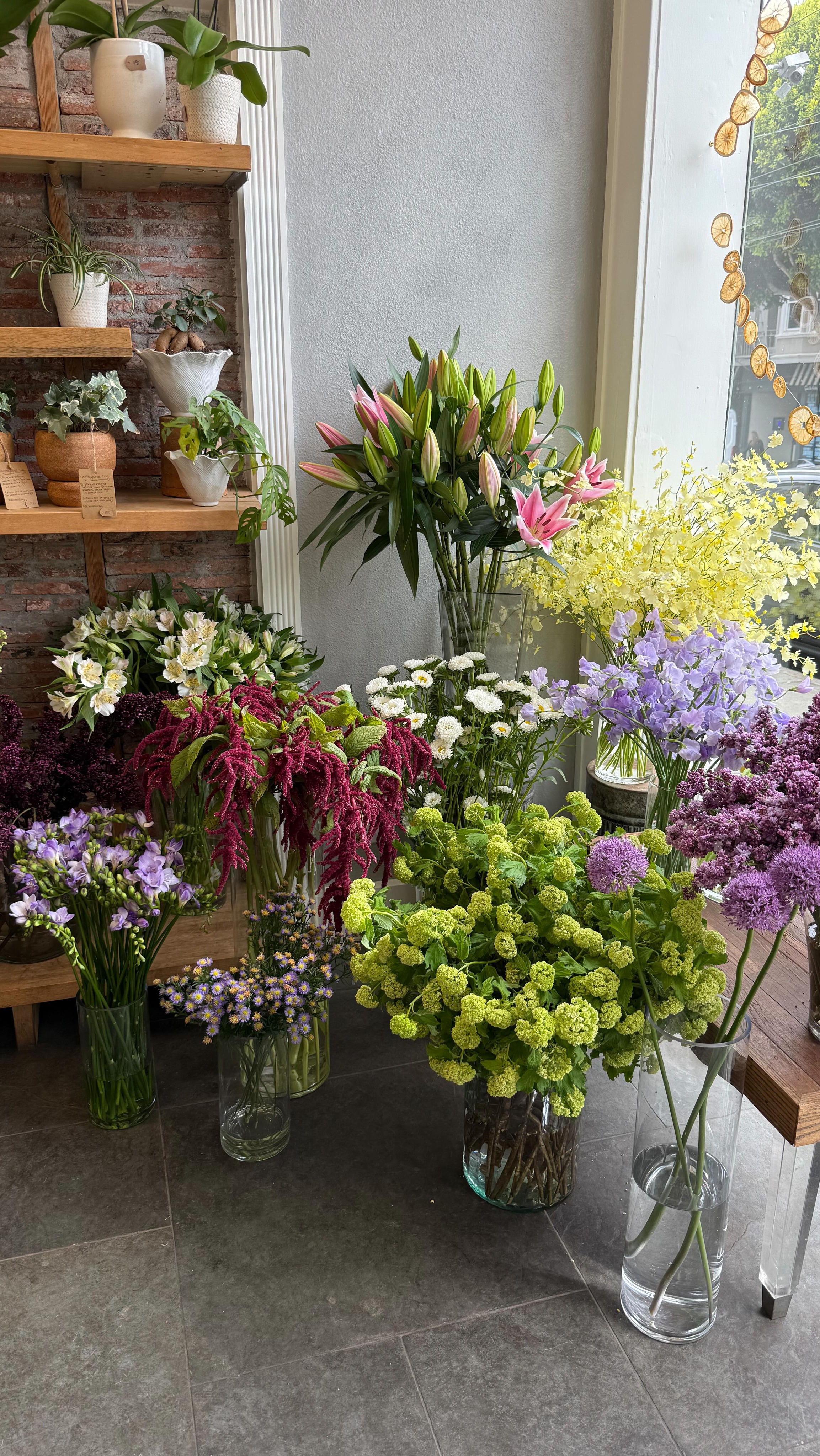 The shop this Mother’s Day weekend. We’re opening a little earlier and staying a little later for you — Saturday and Sunday 7am–7pm, Monday back to regular hours 8am–7pm. Come by or order at le-bouquet.com — link in bio.