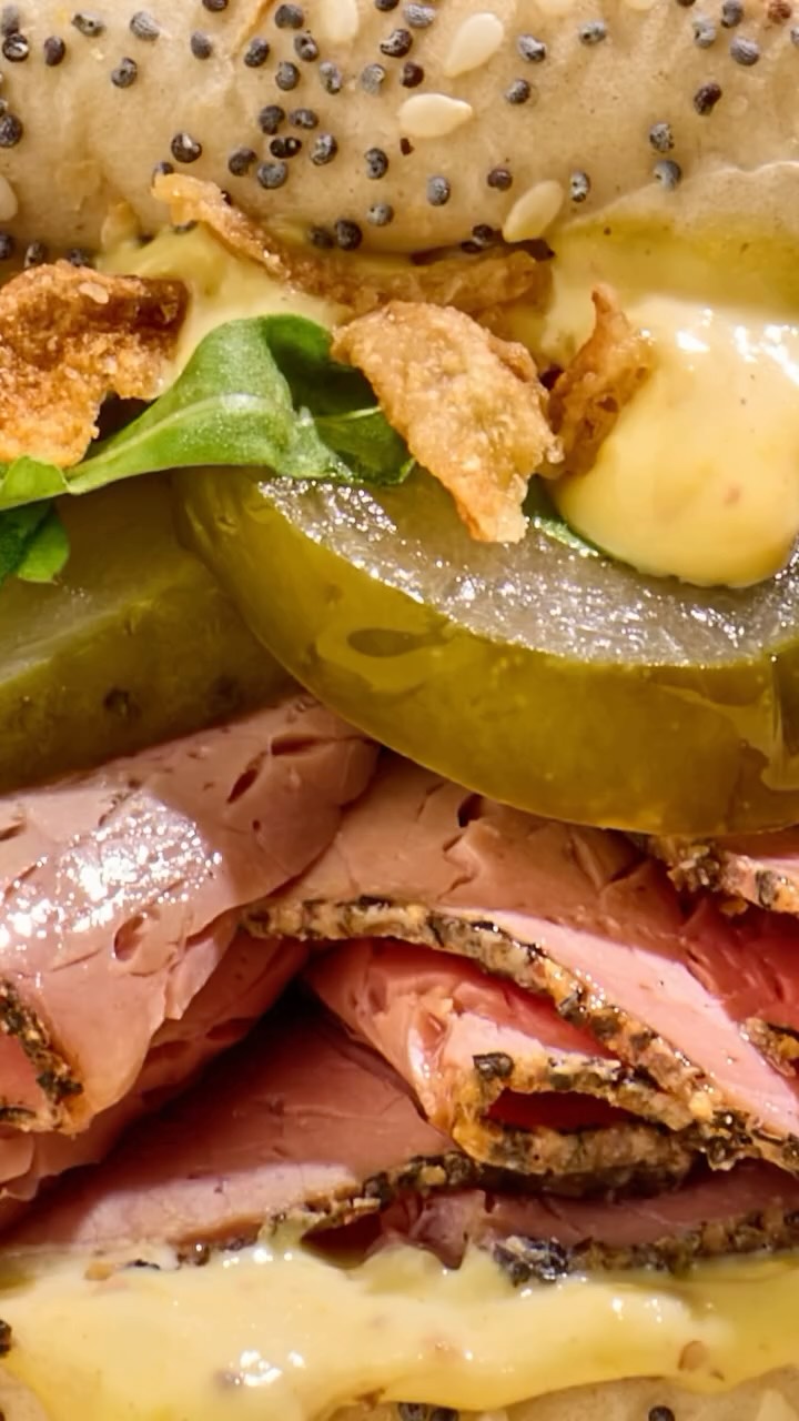 B. is for… Brand new to the bagel crew. 🥯✨
Roast Beef, Rotisserie Chicken Club and Teriyaki Pulled Beef have just landed on our menu! And just like all our fillings, they’re freshly made by hand, every single day.
What are you trying first⁉️
