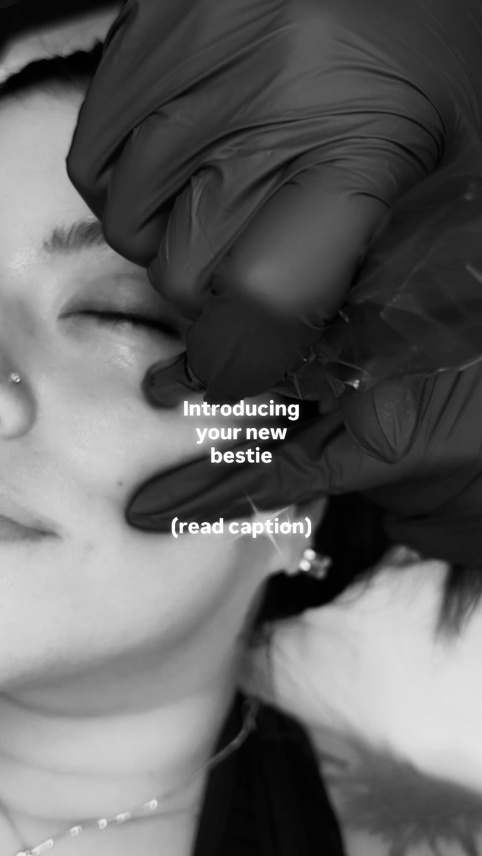 Everyone’s talking about exosomes right now… but most people still don’t actually know what they do 👀
Think of them as support cells for stressed, tired-looking skin.
They help calm inflammation, support healing, improve texture, and give skin that healthier, fresher look over time, especially as they are paired with microneedling.
Why I’m obsessed with them:
✨ post-acne marks + uneven tone
✨ dull, tired, “flat” skin
✨ skin recovery + glow
✨ supporting collagen + skin quality
✨ minimal downtime compared to more aggressive treatments
This isn’t about looking different.
It’s about helping your skin function better and look healthier.
I’m currently offering a limited number of Exosome Microneedling model appointments while I continue building treatment content + documenting results.
Model offer:
£150 (instead of £300)
Ideal if you’re happy with:
— progress photos/videos
— following aftercare properly
— trusting the process (results build over time)
Based in Canary Wharf 📍
DM “EXOSOMES” for details or to see if you’d be suitable. Limited number of slots available.
#Exosomes #MicroneedlingLondon #CanaryWharfAesthetics #SkinRejuvenation #LondonAesthetics