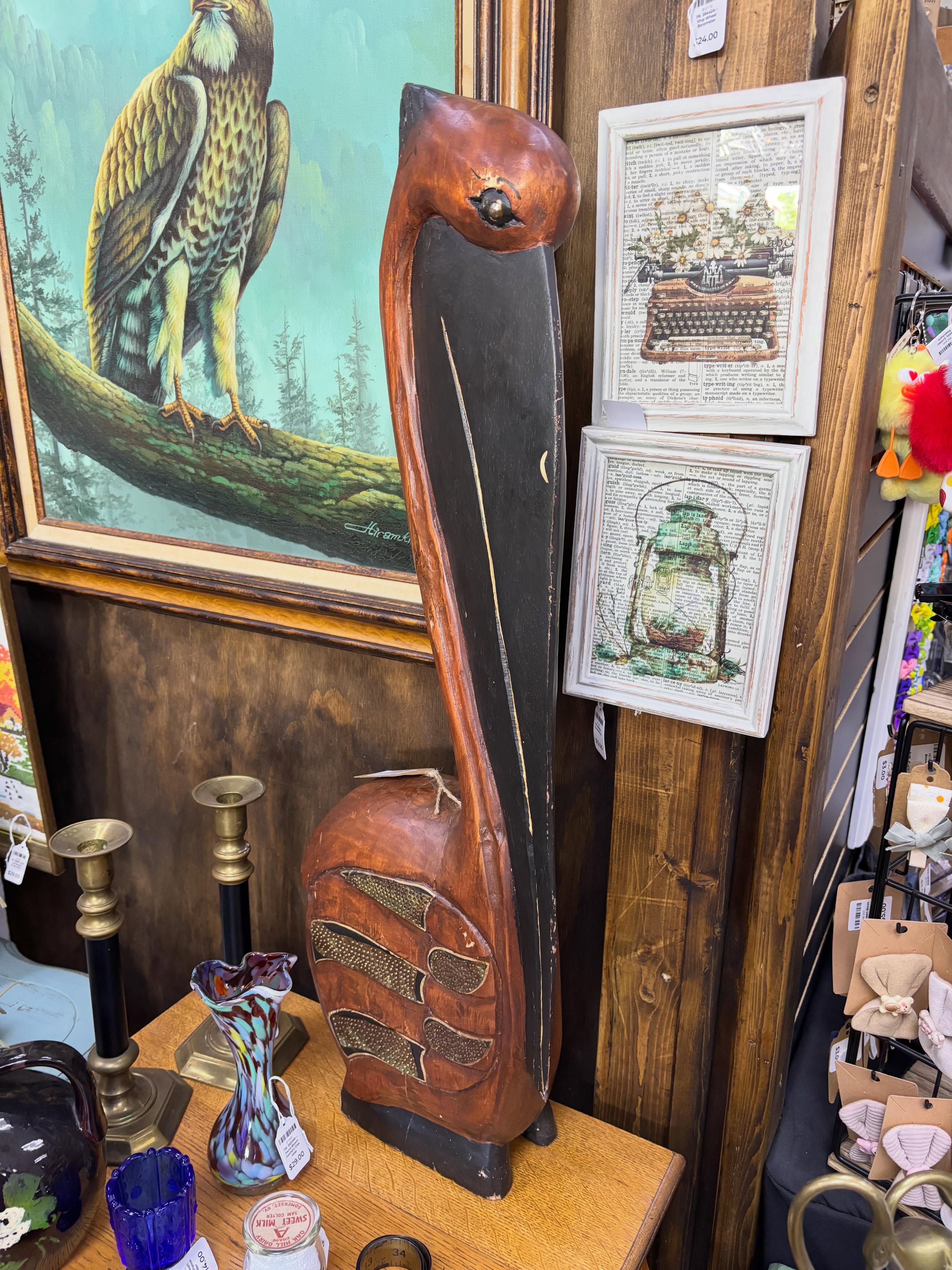 Added a few things to my booth at Mustard Seed Mercantile this afternoon! #junkismylife #lakelife #welcomehomevintagetour #vintagedecortour #vintage