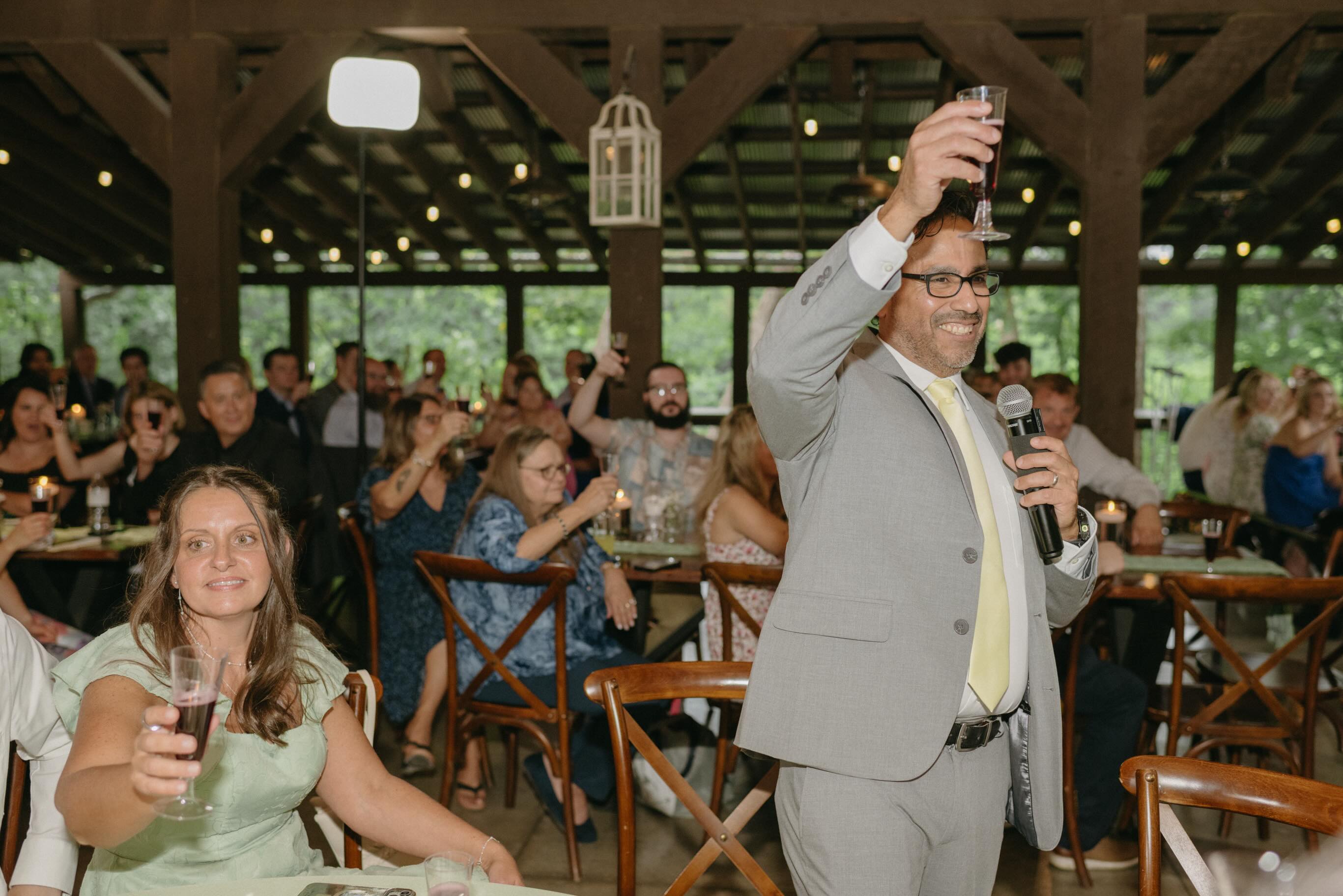 “Cue the embarrassing stories, happy tears, and unforgettable memories 🥂🤍”
-
@dilanandemma
@bridalpathweddingsandevents
@thebarnatriverbend
-
#weddingday #toasts #speeches #weddingtoast #weddingspeech