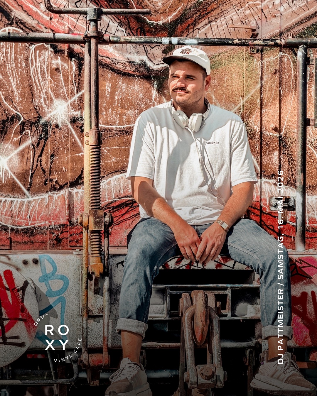 Roxy Saturday Vinyl Session / DJ PATTMEISTER
Samstag, 16. Mai 2026, 21:00
Gratis Eintritt!
Samplebasiert, warm, organisch. Geleitet von Legenden wie Pete Rock, DJ Premier, Dr. Dre, Q-Tip, RZA, MF DOOM, J Dilla und Madlib. Weil Hip Hop aus Samples lebt, gräbt er bis heute in Funk/Disco/Soul der 70er–90er – dort, wo Groove, Gefühl und Geschichte zusammenkommen.
Kopfnicker garantiert.
@djpattmeister
#roxyvinylcafe #vinylcafe #listeningbar #vinyl #hiphop