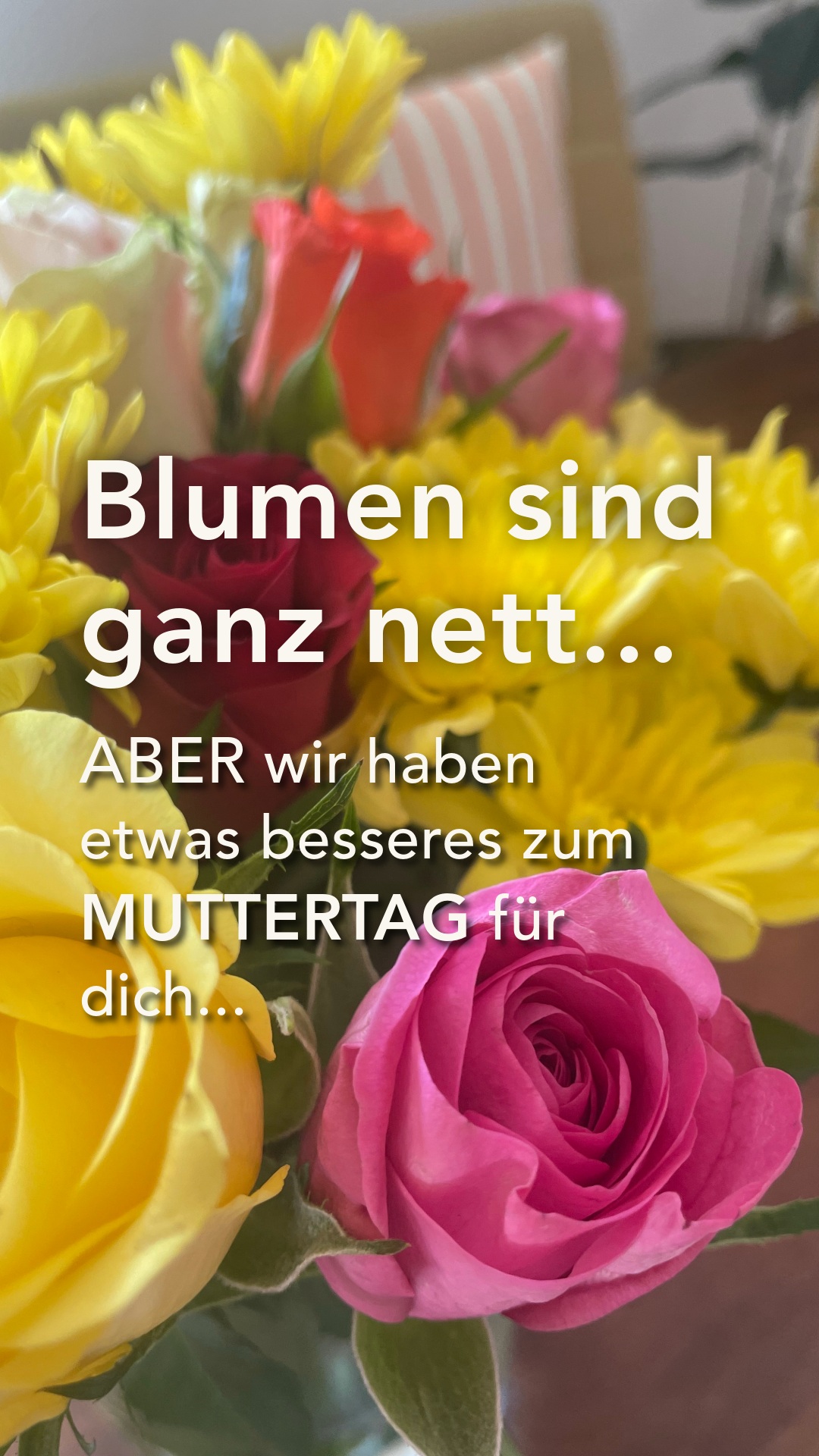 🌷🌻🌹Weil du es verdient hast - Gewinnspiel zum Muttertag
Als Frauen wissen wir, wieviel du im Alltag oft gleichzeitig balancieren musst. Deshalb wollen wir dir zum Muttertag besondere Momente für dich schenken 😌
1️⃣ Alicia - @mamasinn_alicia
🙏 Ich möchte dir einen Raum schenken, in dem du dich liebevoll gesehen fühlen darfst und verlose eine kostenlose 60 Minuten Online-Begleitung. Gemeinsam schauen wir auf dein Nervensystem, auf das, was dich im Alltag stärkt und wieder mehr Ruhe und innere Stabilität spürbar macht.
2️⃣ Johanna - @die_pinke_orchidee
Expertin für Verkörperte Weiblichkeit und Zyklisches Leben.
⭕ Ich verlose ein einstündiges Zyklusgespräch, der Beginn deiner zyklusintelligenten Alltagsgestaltung für mehr Freude, Balance und Energie.
Auch für schwangere, stillende und postmenopausale Frauen geeignet.
3️⃣ Sandra - @familien.wellness
Kursleitung für Babymassage und doterra Wellness Botschafterin.
🤱 Zum Muttertag möchte ich dir viele liebevolle, entspannte und verbindende Momente mit deinem Kind schenken.
Deshalb verlose ich einen Babymassagekurs (auch für Kleinkinder geeignet).
4️⃣Marie - @mariedurstcoaching Coach für Frauen und Familien in herausfordernden Lebensphasen.
🍃Einen liebevollen Moment zum Durchatmen, Ankommen und einfach einmal selbst im Mittelpunkt stehen möchte ich dir in Form einer Coaching-Session online oder vor Ort schenken.
5️⃣ Alaia - @soro_projekt
💛 Du hast es verdient, mal wieder einen Abend nur für dich zu haben.
Deshalb schenke ich dir & einer Freundin einen kreativen Abend voller Leichtigkeit, Farben und schöner Gespräche bei Drink & Create am 26.06 in Wiesloch.
Was du tun musst, um zu gewinnen?
💕 Schreib uns die Nummer deines Wunschgewinns in die Kommentare.
💕 Verlinke eine Freundin, die auch eine Auszeit verdient hat.
💕 Folge der Frau, bei der du gerne gewinnen möchtest.
🗓️ Teilnahmeschluss: 11.05.2026 23 Uhr
Die Gewinnerinnen werden ausgelost und per DM informiert.
-----------
Teilnahme erst ab 18 Jahren.
Keine Barauszahlung möglich.
Dieses Gewinnspiel steht in keinem Zusammenhang zu Instagram/meta und wird von Instagram/meta weder unterstützt noch gesponsert.