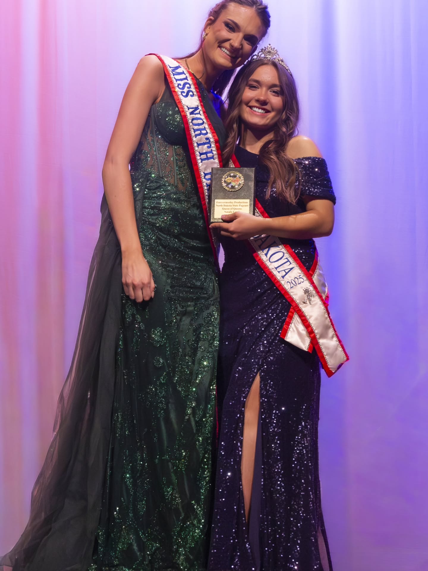 @aspenmarie_photography captured our award winners so beautifully!
Congratulations again to the Queen of Queens π, Natalie Lund!
We're so proud of you!
#EveningGown #WeAreFamily
#Forevermorley
@natalie__lund