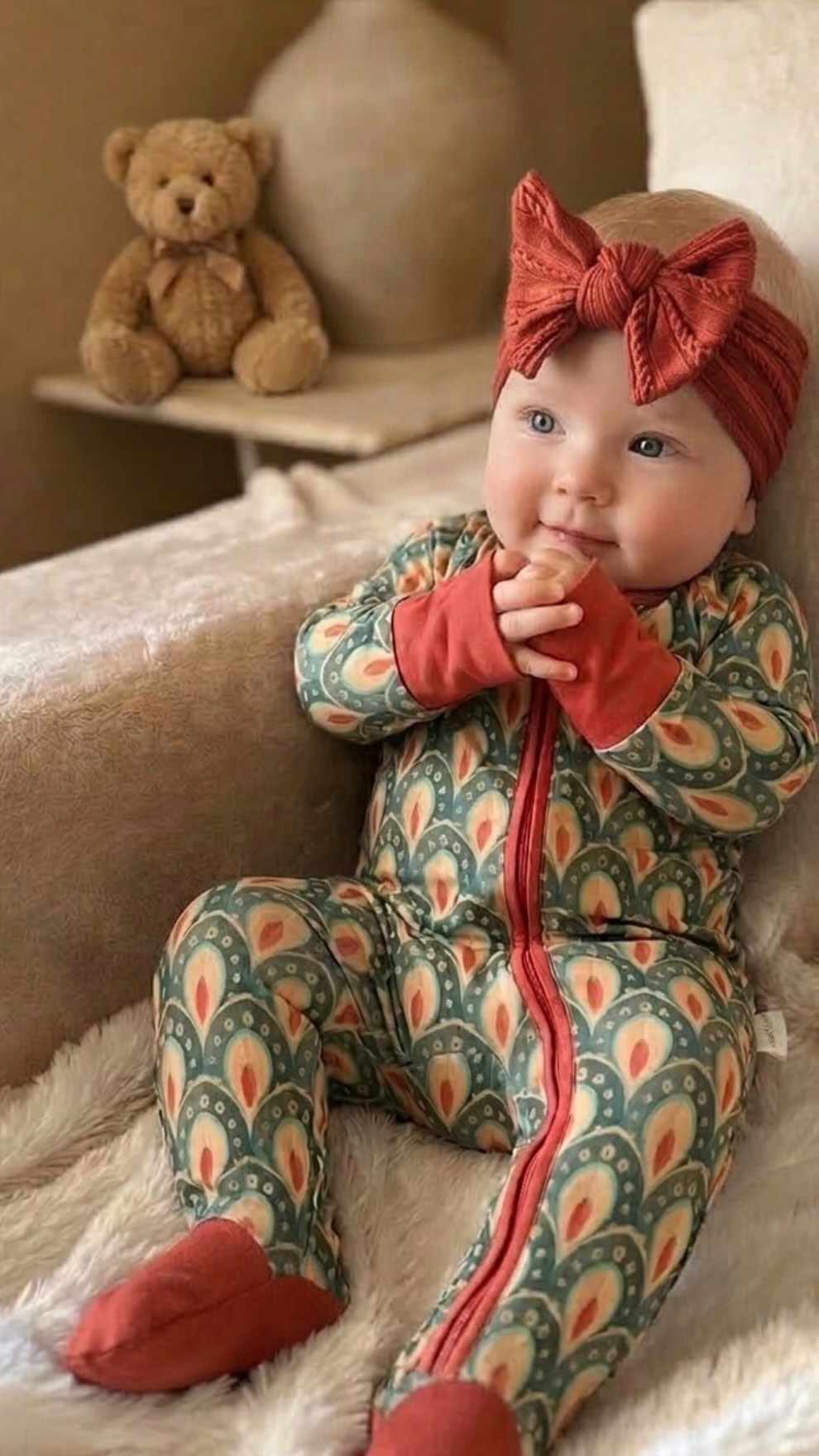 Buttery soft, stretchy, & soon to be your favorite pajamas, we promise ✨🫶🏻☁️
#matchingpajamas #bamboo #newmomgift #babypajamas #motherhood