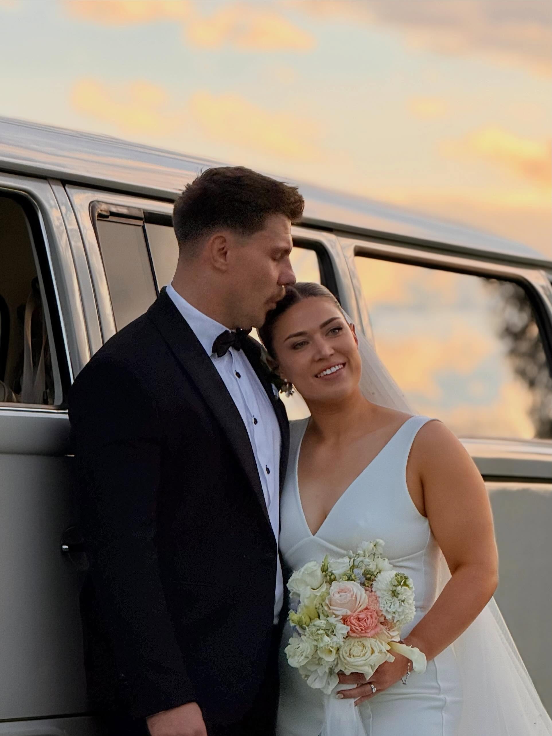 Hannah & Jack’s wedding was a pretty splendid affair and so deserved for a lovely couple!
I have more photos to share but I thought these warranted their own post. Yes, sometimes I am able up capture the moment ❤️
The newly weds look simply stunning on their special day 🥂
#kombiwedding #countrywedding #albury