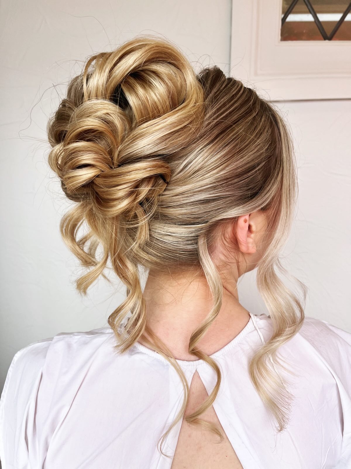 💌 2026 full until September
Taking bookings for 2027
Enquire on my website
Link in my bio ❤️
#weddinghairleicestershire #leicesterweddinghair #weddinghairstylistleicestershire #bridalhairstyle #bridehairleicester