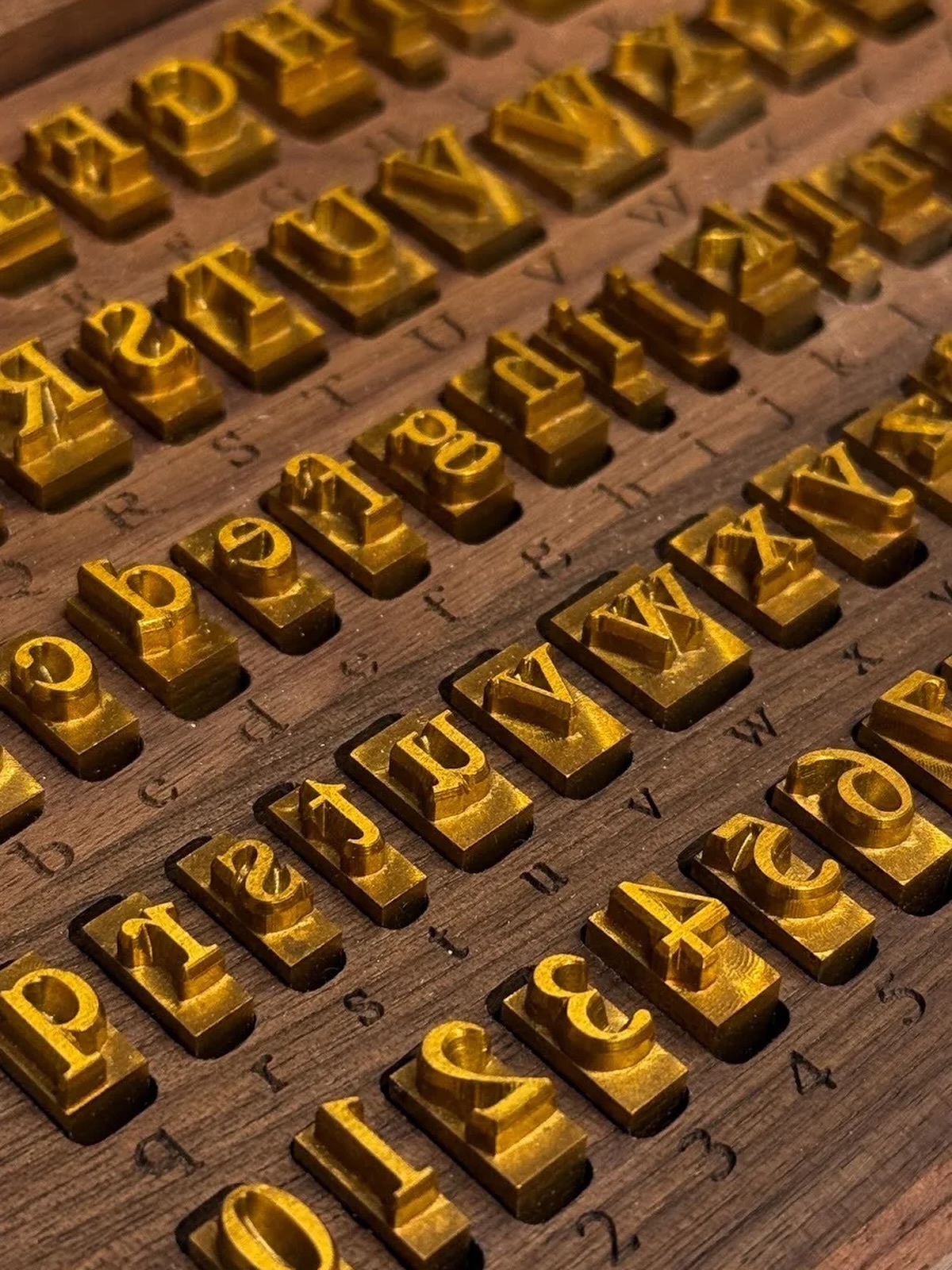 It starts with the right pieces.
Each letter pressed with precision, bringing texture and detail into every print.
Contact us at info@thecardco.ae for your personalization projects.
#TheCardCo #DIFC #BespokeInvitations #Weddings #LetterPress