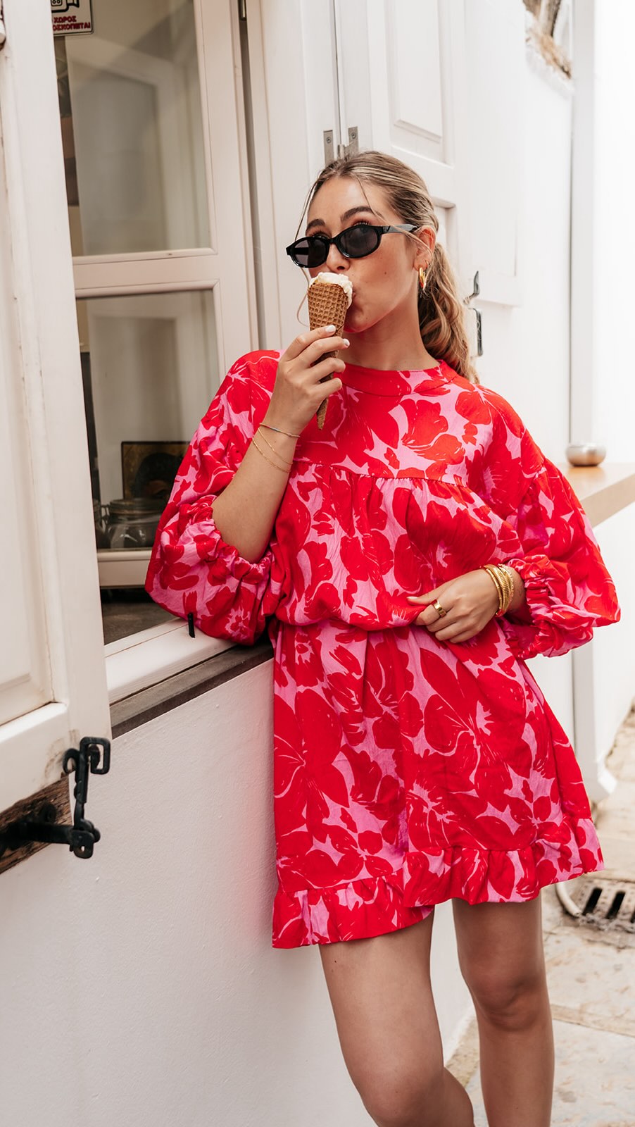 Eindelijk staat onze Vio jurk online! Welke kleurencombinatie is jouw favoriet? ❤️🩷💜
One size - €59.95
www.juliabybb.com
#juliabybb #juliaturnhout #juliareel #webshop #ootd
