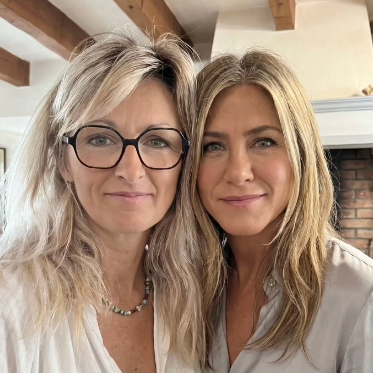 Un weekend du 8 mai pluvieux MAIS qui amène de belles surprises 🥰
Ça faisait longtemps.. mais on n'oublie pas sa copine ❤️❤️
MERCI d'être venue nous rendre visite 😙😙