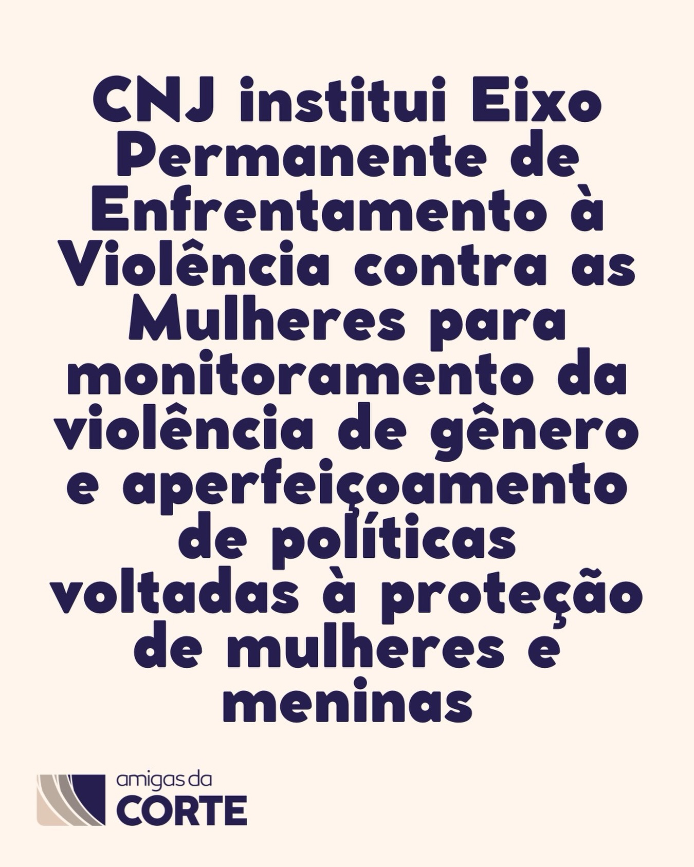 O CNJ instituiu o Eixo Permanente de Enfrentamento à Violência contra as Mulheres no âmbito do Observatório Nacional de Direitos Humanos do Poder Judiciário. A medida, formalizada por portaria assinada pelo ministro Edson Fachin, busca fortalecer o monitoramento da violência de gênero e aprimorar políticas judiciárias de proteção a mulheres e meninas. A nova estrutura será responsável por consolidar e analisar dados sobre feminicídio, violência doméstica, violência sexual e medidas protetivas de urgência. Também deverá produzir estudos, relatórios e diagnósticos, além de articular ações com instituições do sistema de Justiça, universidades e organismos nacionais e internacionais.
A iniciativa foi anunciada em um cenário de crescimento dos casos de violência contra mulheres. Segundo dados citados pelo CNJ, em 2025 a Justiça brasileira julgou 15.453 processos de feminicídio, média de 42 casos por dia, número 17% superior ao registrado em 2024. No mesmo período, ingressaram 11.883 novos casos, aumento de 16%.
O CNJ também informou que, em 2025, o Judiciário analisou cerca de 945 mil pedidos de medidas protetivas de urgência e concedeu 621 mil medidas, o equivalente a 70 concessões por hora. A proposta reforça a necessidade de dados integrados e de políticas públicas sensíveis a fatores como raça, território e condição socioeconômica.