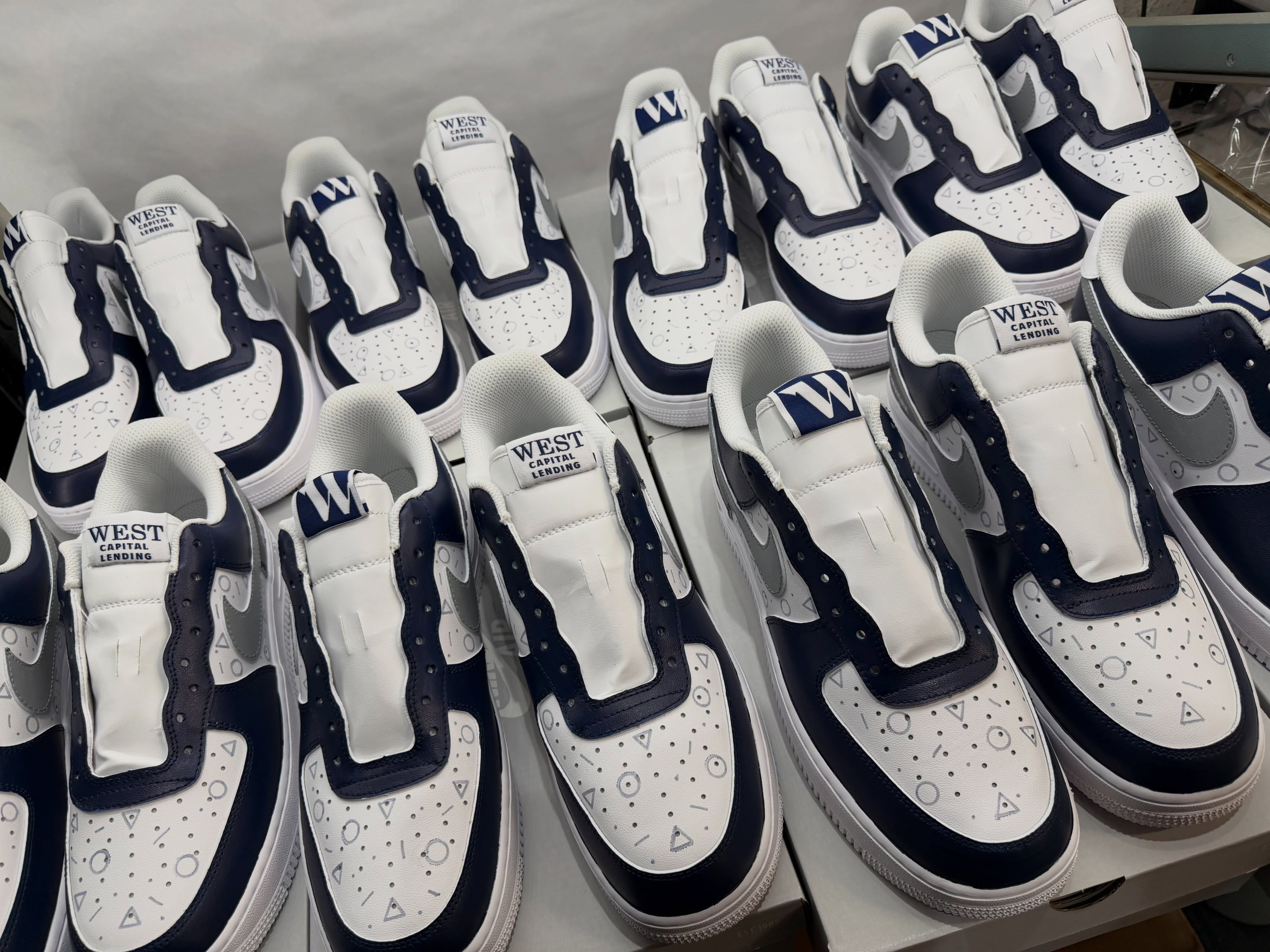 Tired of work shirts and corporate logo tumblers? Hit me up for custom kicks to lace the whole crew with. Whether you need 1 or 100, I got you. 👟 👟 👟 👟 🎨
Email for inquiries
#corporate #logo #financial #west #illery