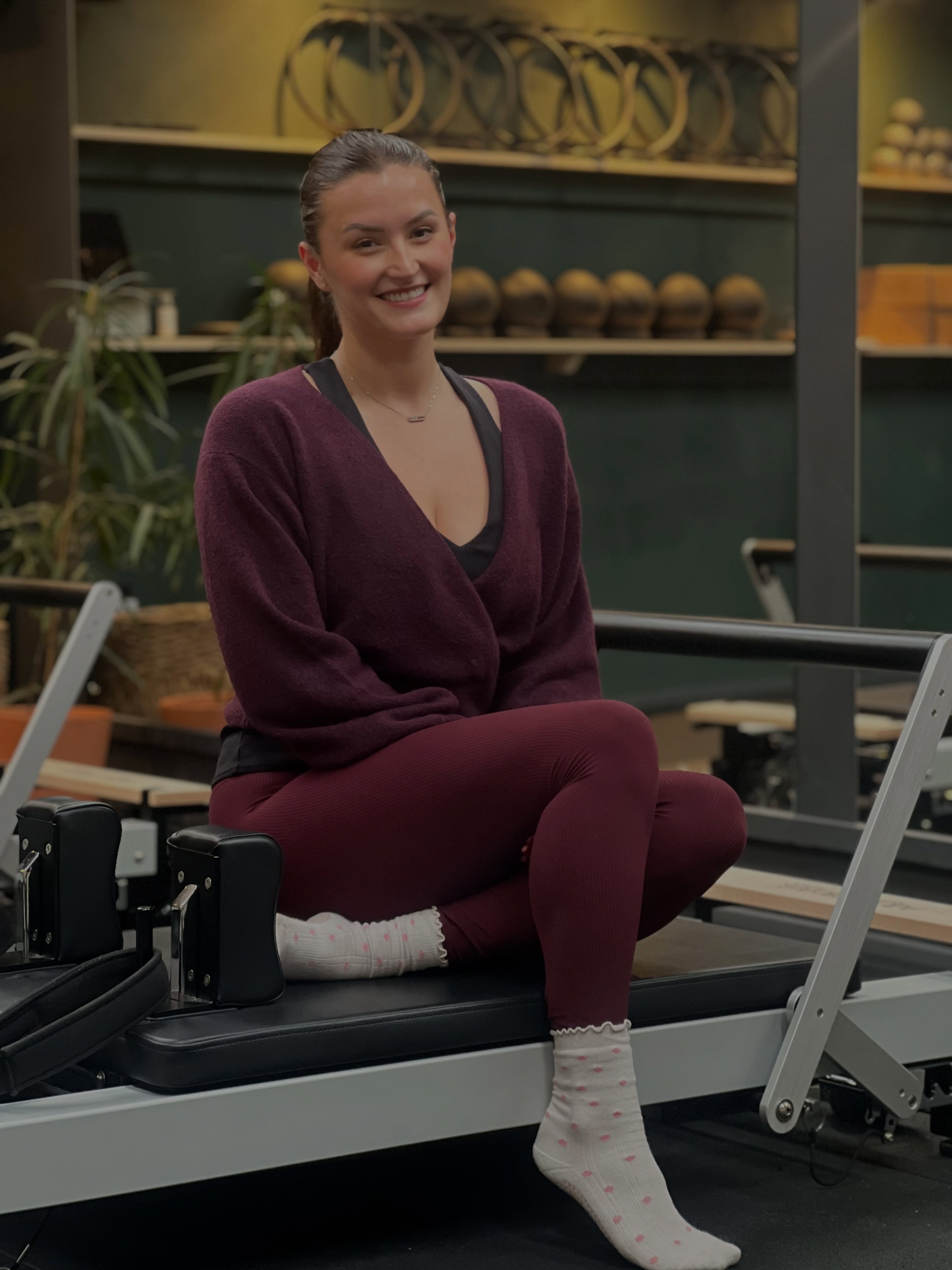 The wonderful Lauren is in for classes this evening!
Not only that…
Lauren will be joining us permanently from June! Taking our Thursday evening beginner and intermediate reformer classes ✨
Lauren brings a fabulous vibe to the studio and has some beautiful combined methods of classical and contemporary Pilates built from her experience not only teaching clients, but also teaching and training new instructors ✨
Welcome Lauren! 🤍