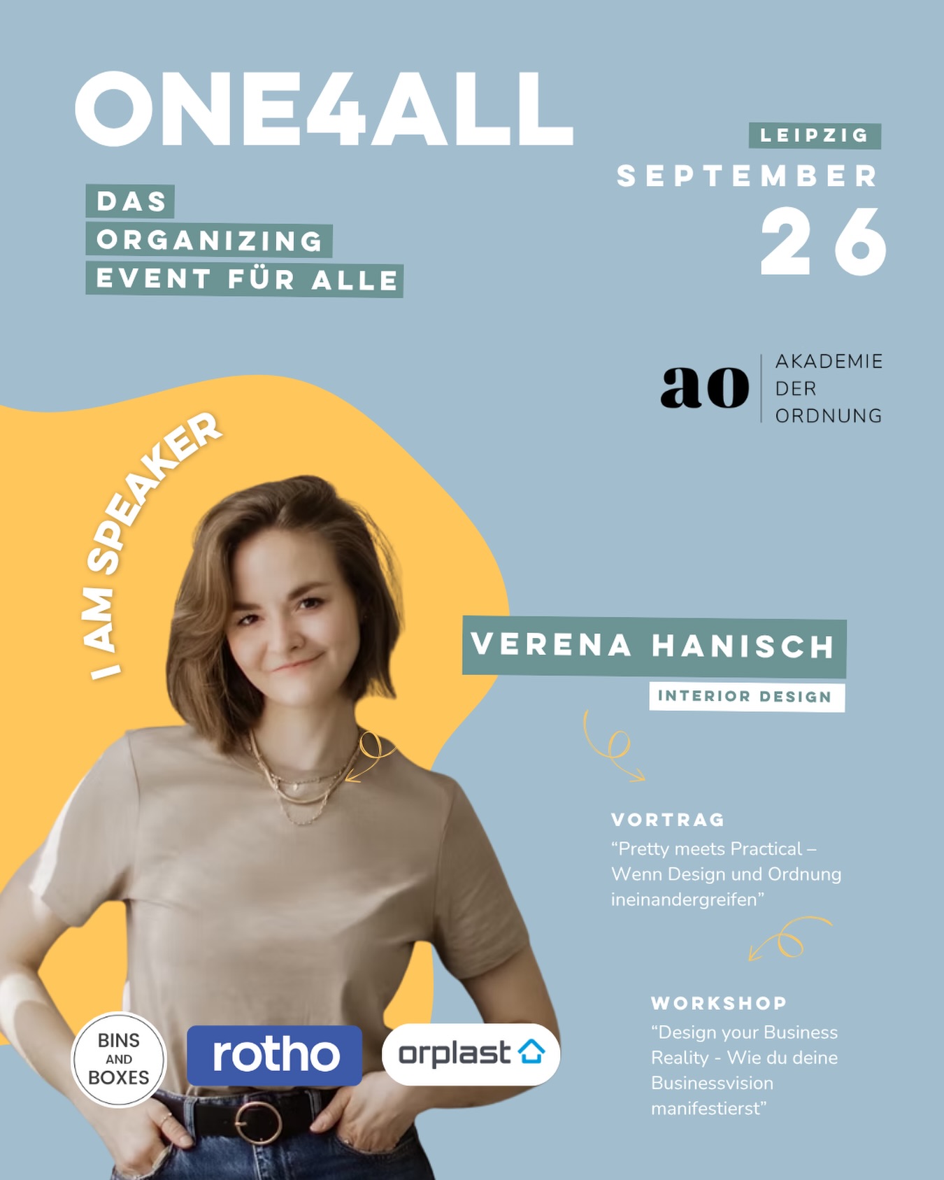 SPEAKER-UPDATE: Verena Hanisch ist dabei ⤵️
Wir freuen uns sehr, Verena Hanisch in diesem Jahr als Gast-Speakerin beim ONE 4 ALL Event im September in Leipzig begrüßen zu dürfen. 💛
Verena ist seit über 4 Jahren selbstständige Interior Designerin im Raum Heidelberg/Mannheim.
Was ihre Arbeit besonders macht:
Ihr Fokus liegt auf dem individuellen Stil ihrer Kund*innen, den sie gemeinsam mit ihnen entdeckt, und auf einem klaren roten Faden, der sich durch Farben, Materialien und Formen zieht.
Dabei verbindet sie Interior Design mit der Wirkung, die Räume auf uns haben und nutzt diese bewusst, um Räume zu schaffen, die sich stimmig anfühlen.
Beim ONE 4 ALL bringt Verena gleich zwei Themen mit:
✨ Vortrag: Pretty meets Practical – Wenn Design und Ordnung ineinandergreifen
✨ Workshop: Design your Business Reality – Wie du deine Businessvision manifestierst
Denn Ordnung und Design gehören enger zusammen, als viele denken.
Wir freuen uns sehr, dass Verena beim ONE 4 ALL dabei ist und mit euch diesen besonderen Blick auf Räume, Wirkung und Businessvision teilt.
👉 Tickets für das ONE 4 ALL Event bekommt ihr über unseren Link in der Bio.
Was ist euch bei Räumen wichtiger: Funktion, Atmosphäre oder die Verbindung aus beidem? Schreibt es gern in die Kommentare ⤵️
ORGANIZING EVENT
ORDNUNGSCOACH
PROFESSIONAL ORGANIZING
HOME ORGANIZING
INTERIOR DESIGN
#ordnungscoach #ordnungalsberuf #homeorganizing #professionalorganizer #communityevent
