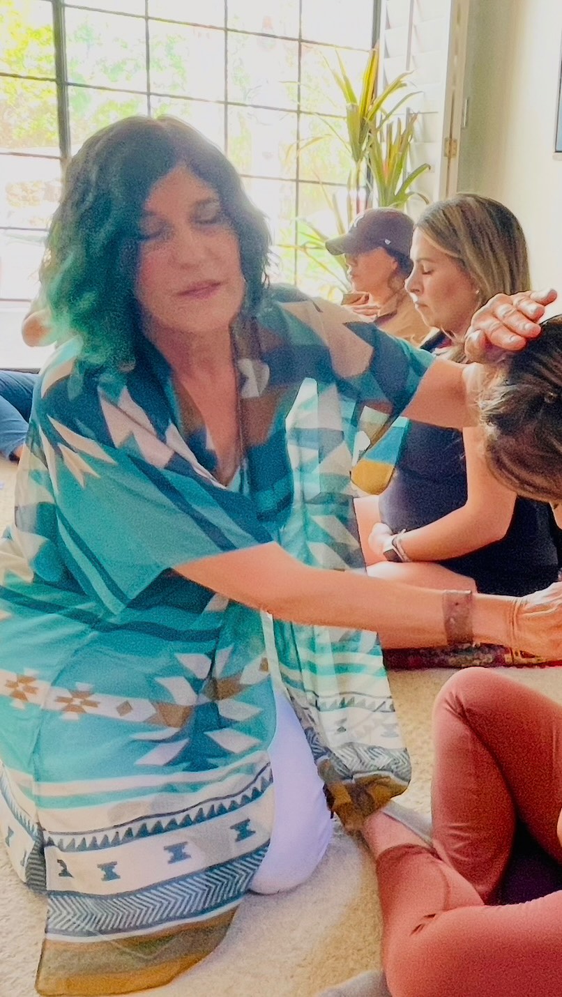 This Saturday’s Sacred Grief Sound Bath is not only for the loss of a loved one. It’s for anyone moving through stress, change, emotional heaviness, caregiving, life transitions, or the collective weight of the world around us.
Through mindfulness, Reiki, compassionate presence, and the soothing vibrations of crystal singing bowls, you are invited to slow down, soften, release, and reconnect with peace within yourself.
People often leave feeling:
✨ lighter
✨ calmer
✨ emotionally supported
✨ deeply relaxed and restored
This is a space to feel held. 🩷
🗓 THIS SATURDAY, May 16
⏰ 10:00–11:30 AM
📍 Irvine, CA
Space is limited and registration closes soon.
DM me with questions or register through the link in my bio/Eventbrite. 🤍
FB: https://griefsoundbath.eventbrite.com
#soundbath #soundhealing #griefsupport #mindfulness #reikihealing healingincommunity nervoussystemregulation orangecounty irvineca