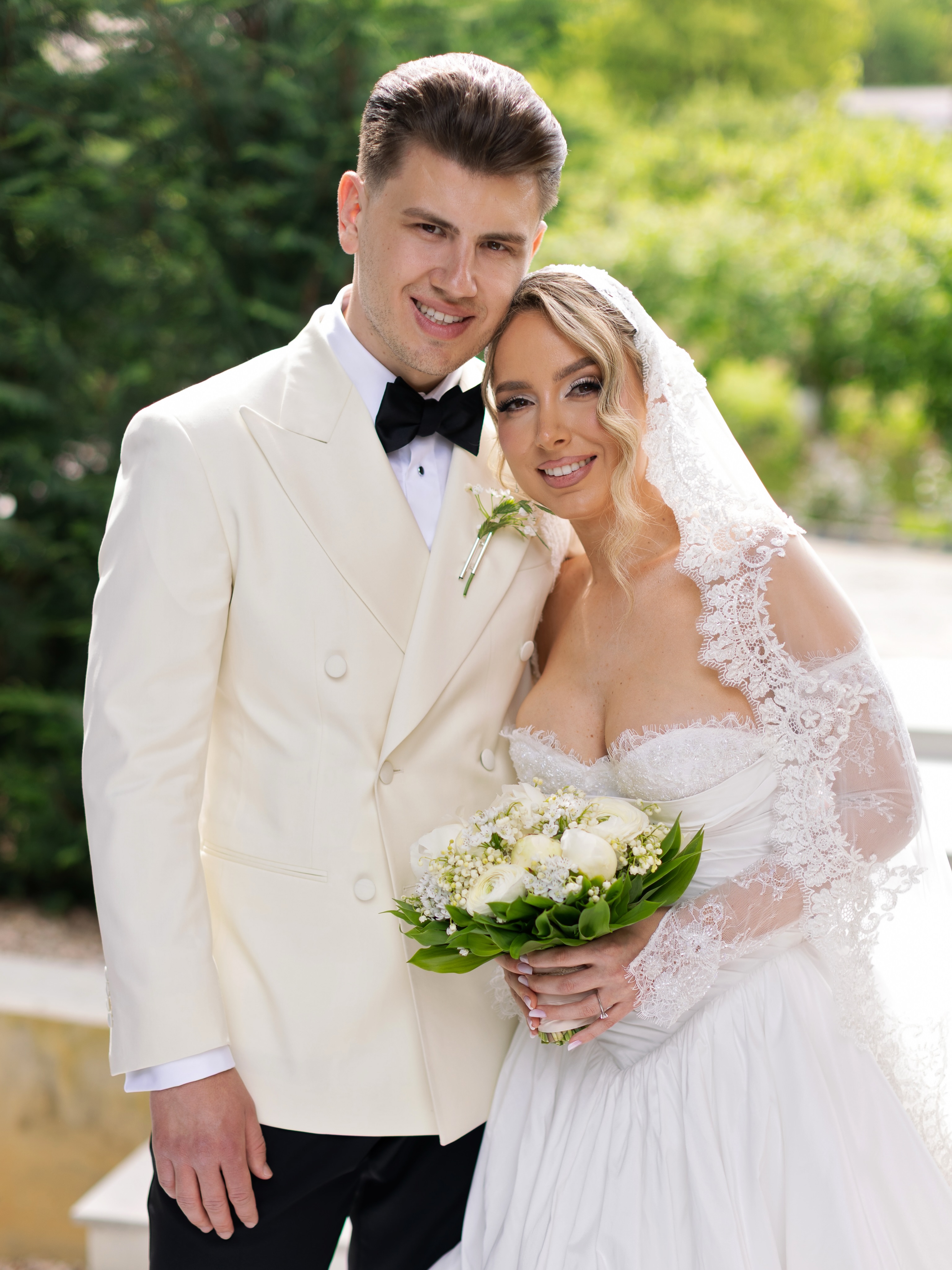 Barbie & Ken got their dream wedding
@alexandraistrate @stefanciule
Incredible experience at @brillianteventsofficial
Wedding dress @muliebrity.bridal
Party dress @bertabridal
Florals @peterballaflorist
Makeup @biaaaa_makeup
Suit @alexander_luxurysuits