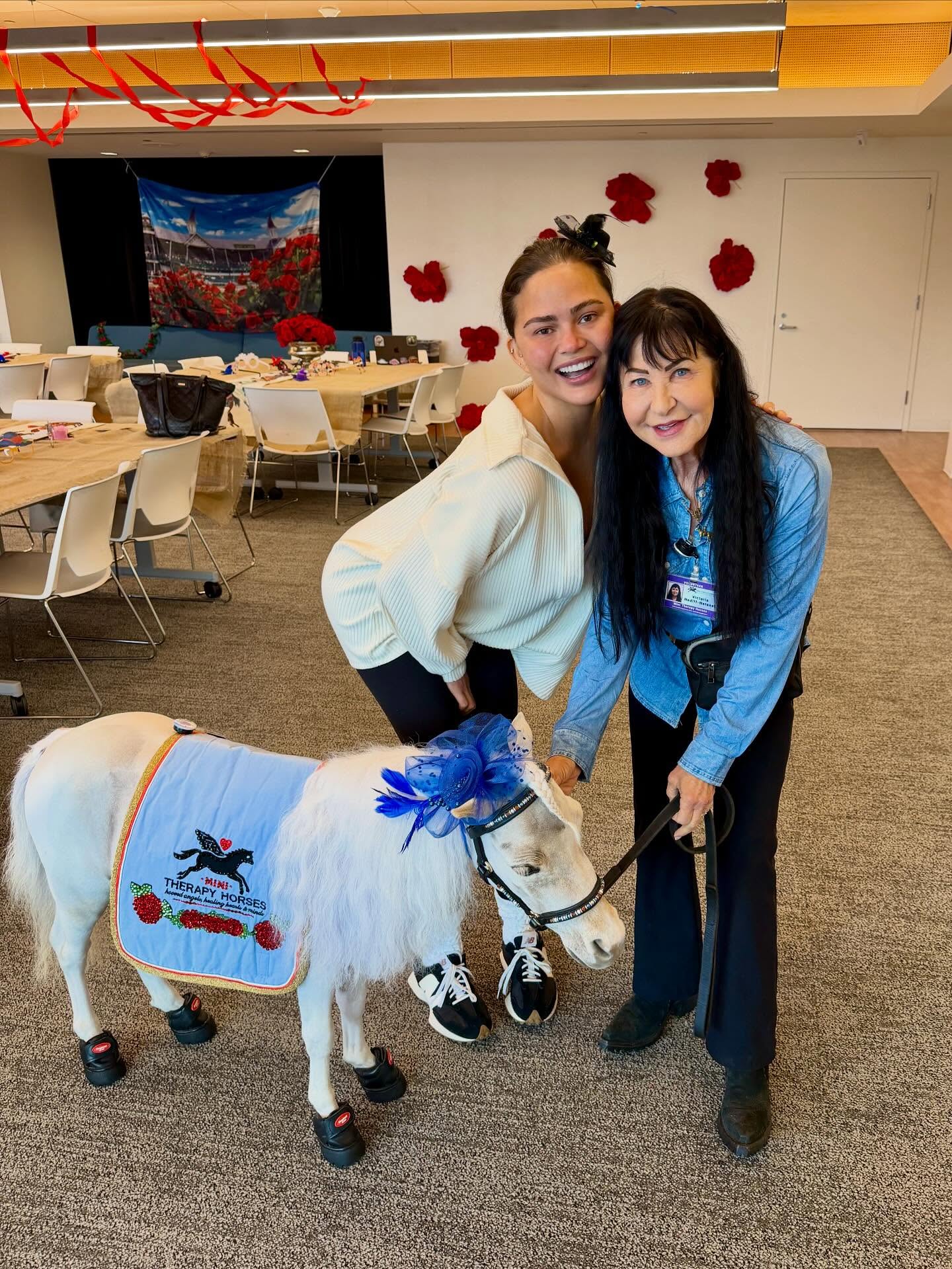 Blue Moon and Valentina Blue participated in a special teacher appreciation event hosted by the amazing Chrissy Teigen. We shared our Mini Therapy Horses mission and at the same time brought so much joy to the staff! A special thank you to my teammate Steve Sullivan. @chrissyteigen #minitherapyhorses #horse #derby #unicorn #animals #love #compassion #destress #appreciation #kindness @cedarssinai @ucla_pac @shrinerssocal @washingtonpost @theequestrianfoodie @uclahealth @platinumperformance @westvalleyhorsecenter @easycareinc @equinebalancedsupport @rose_parade #school #teachers