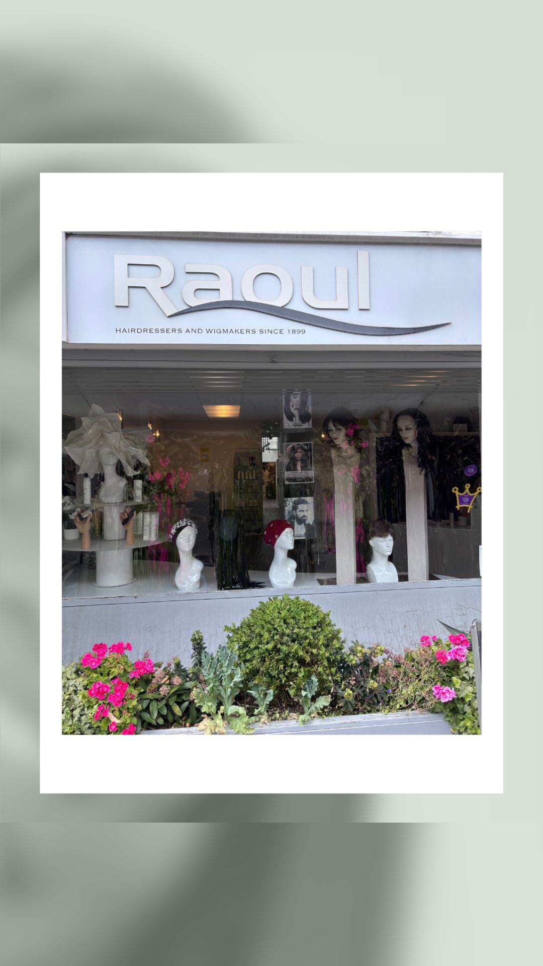 It really is a beautiful day here in Paddington ☀️
Lots of you ask us where we are;
You can find us at 34 Craven Road, Paddington W2 3QA.
☎️ 0203 936 1969
Closest underground stations are Paddington or Lancaster Gate.
Come and see us - we’d love to help you find your dream hair!
#londonwigmaker #bespokewigs #londonwigs #wigslondon #wigmakerslondon