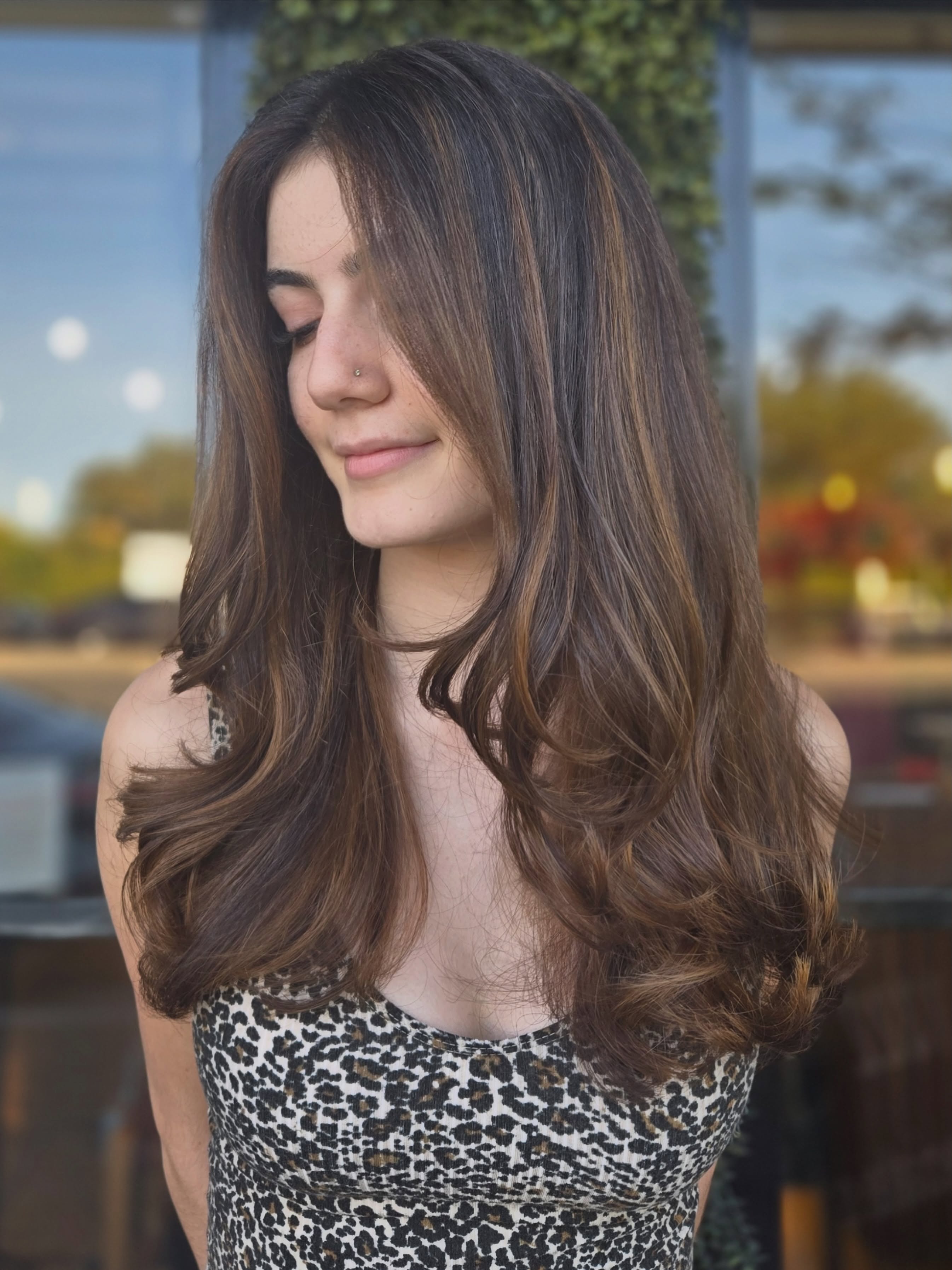 What might a good mom do on Mother’s Day weekend?
If you’re a hairstylist, you just might spend it behind the chair with your daughter.
Gina had a little bonding and foiling time spending the day adding soft dimension to the beautiful hair she passed down to her Gorgeous daughter.
To all the moms, thank you for the big things, the little things, and all the care in between may they be cherished and remembered.
Happy Mother’s Day from Salon 1322.
@ginaloukas_hair