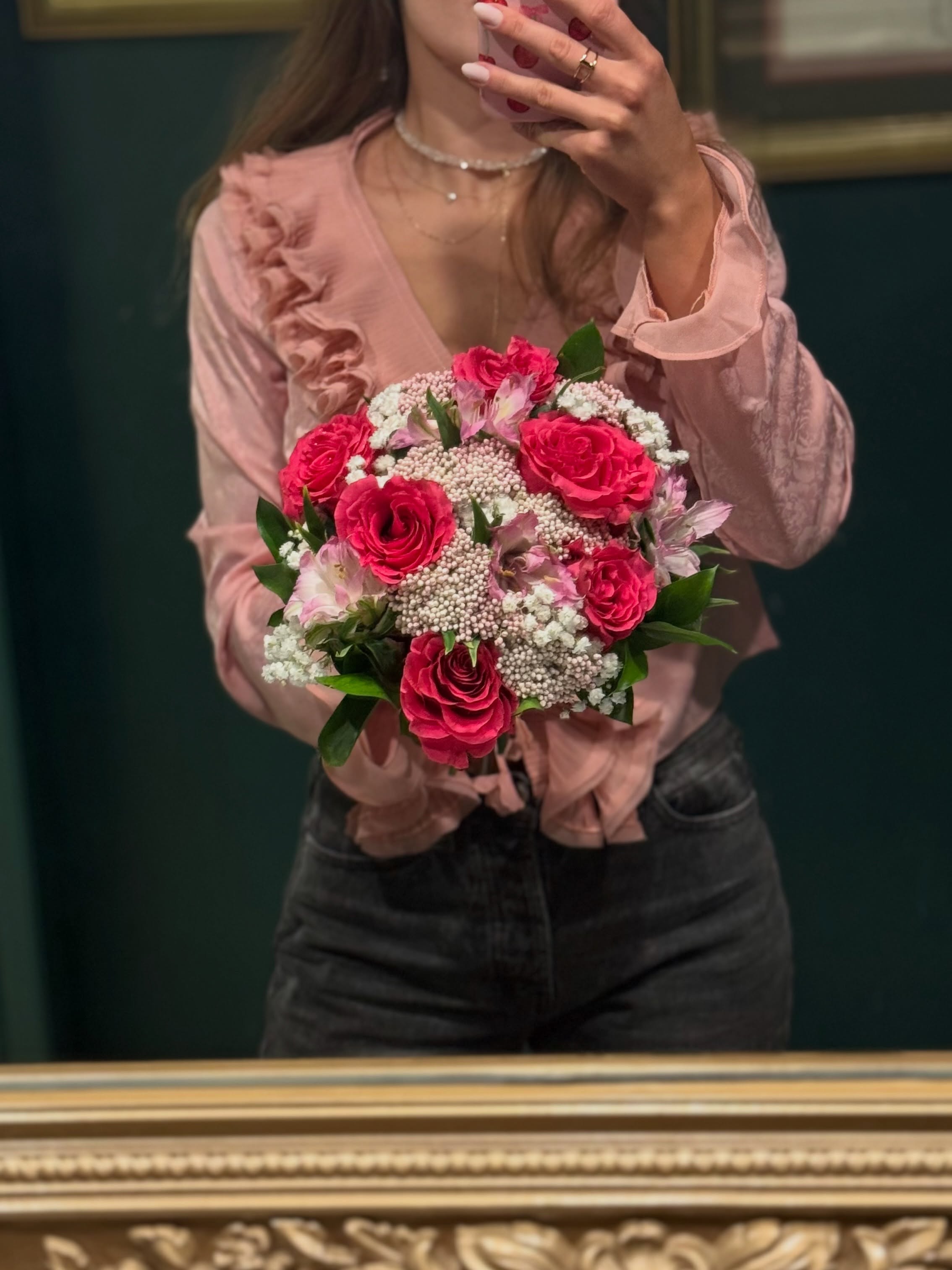Prom night, but make it floral πβ¨ Custom bouquets by Royal Flowers
#promflowers #royalflowersnj #medfordnj