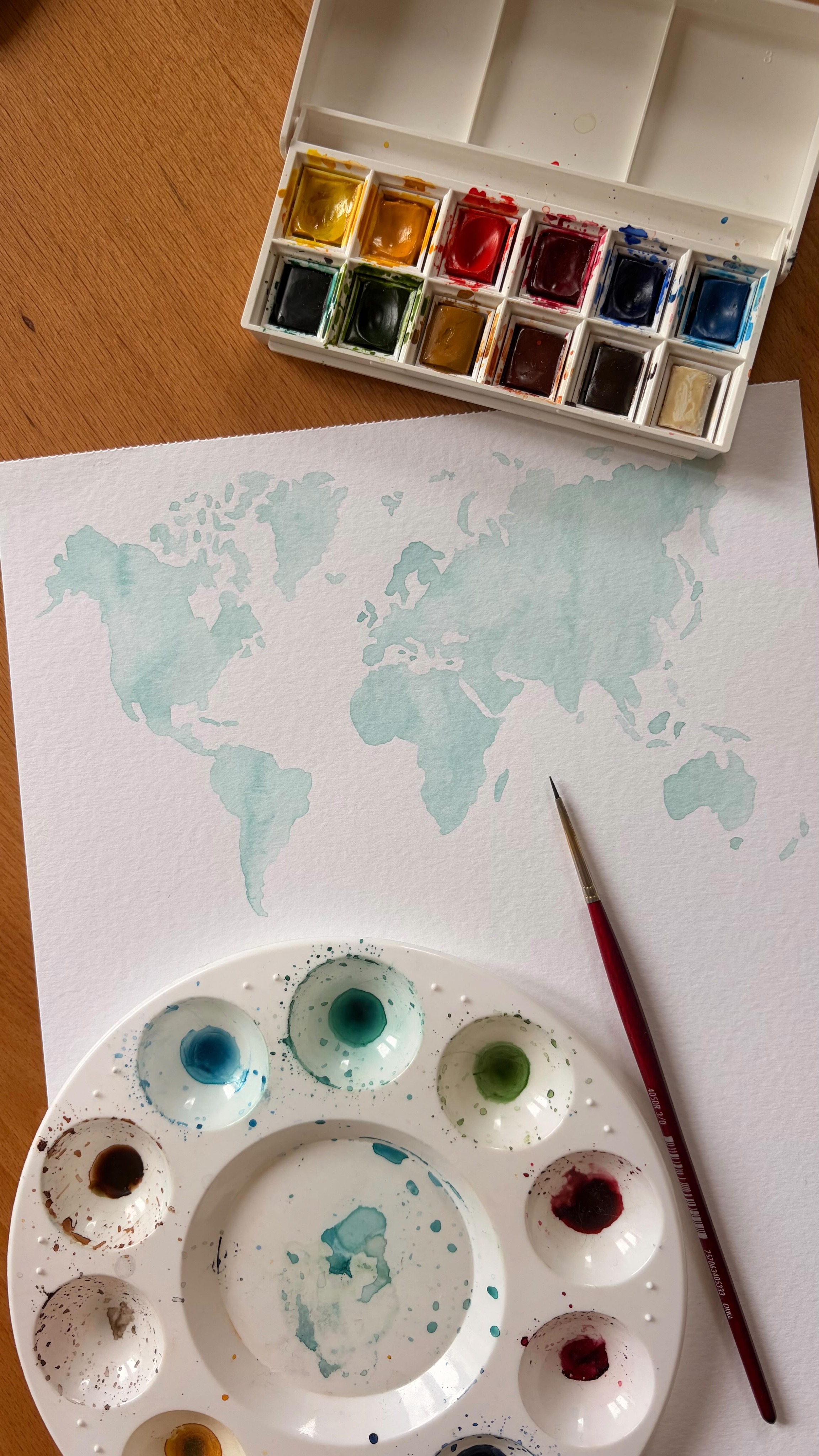 Watch the world come to life with in watercolorπ§
#watercolorart #artistsoninstagram #creativeprocess #travelart #mazu_wedding