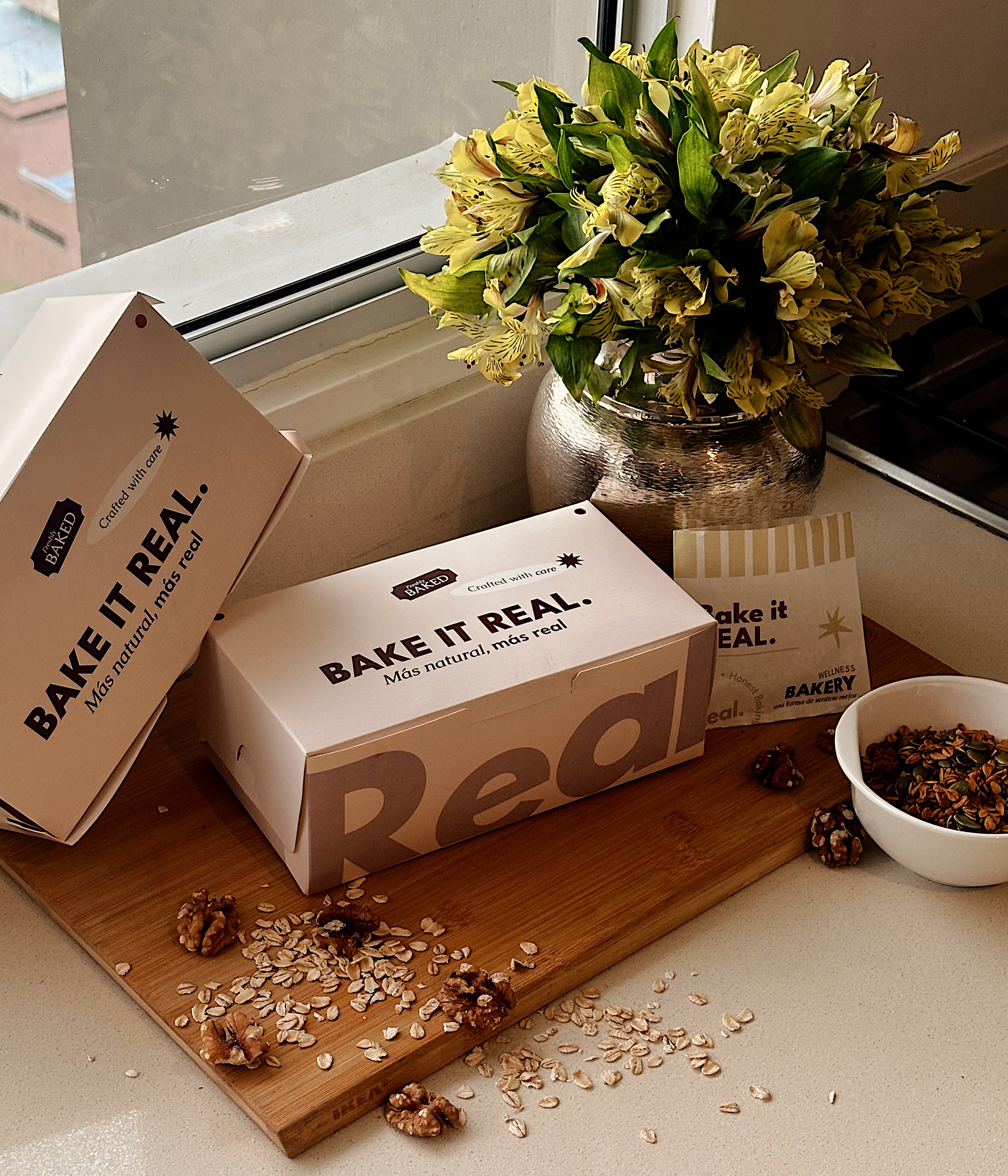Real es exclusivo🤎
Hecho en pequeñas cantidades.
Ingredientes reales.
Procesos conscientes.
Resultados únicos.
Algo nuevo se viene.
Bake it REAL.
Más natural , más real.
