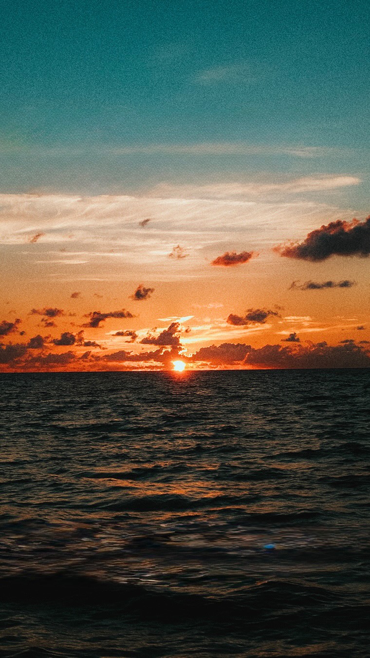 POV: madrugaste en vacaciones… y terminó siendo el mejor plan del viaje 🌅✨
Ver el amanecer en San Andrés no se explica, se siente.
El mar tranquilo, el cielo cambiando de color y esa paz que te recuerda que a veces los mejores momentos pasan antes de que todos despierten 💙
Con Seawolf Vive La Isla, los amaneceres se convierten en recuerdos que sí valen la pena madrugar
¿Te atreverías a empezar el día así?
#SanAndresIslas #SeawolfViveLaIsla #AmanecerEnElMar #TravelColombia #islandvibes