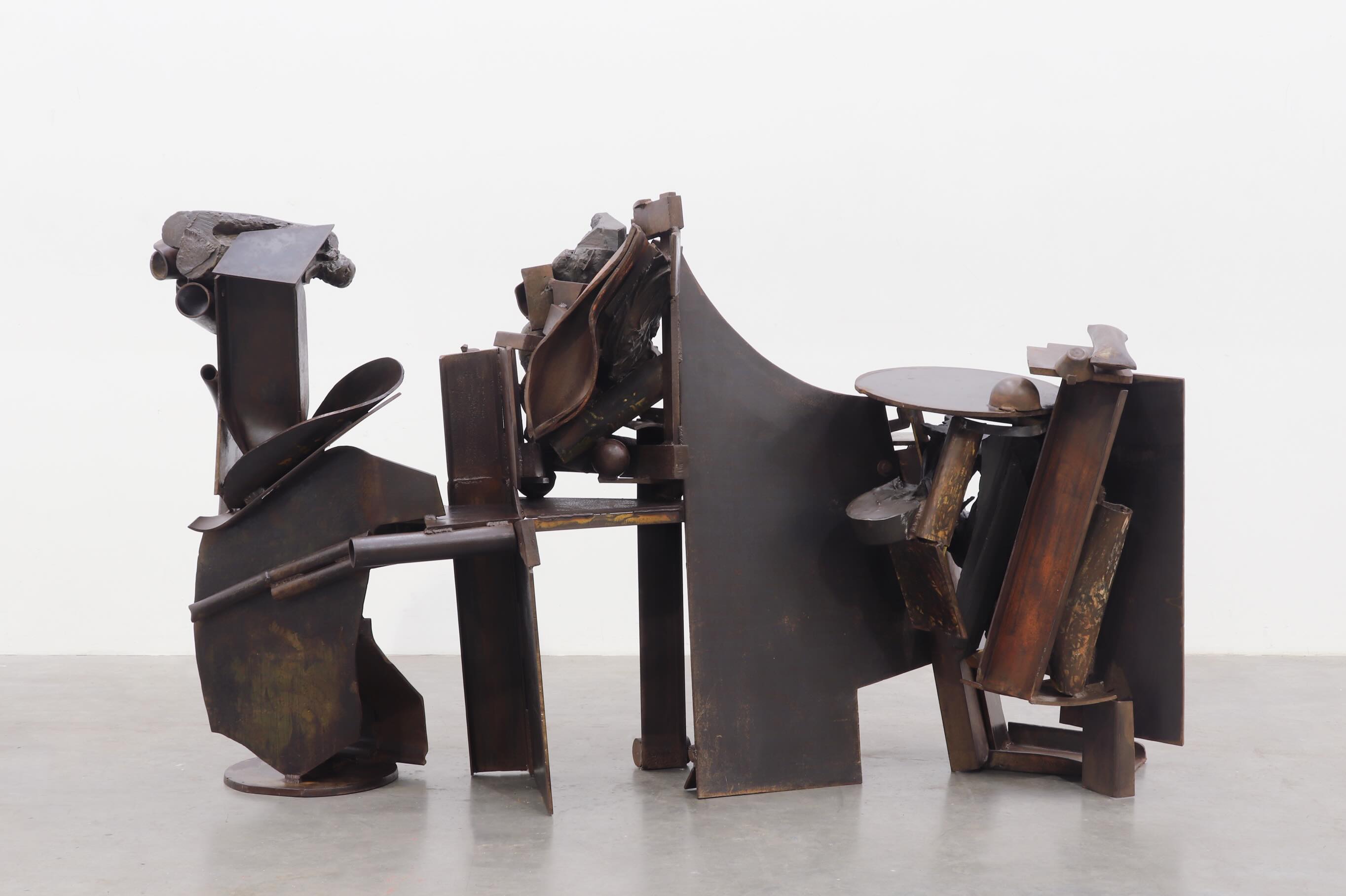 Solitude is currently on display at Yares Art in their exhibition ‘Similitudes: Colour, Form, Friendship’ in New York until 11 July!
This sculpture was made in Ancram, upstate NY, where Caro had a studio in the 80s. The sculpture is constructed from a combination of steel forms and figurative bodyparts left over from the moulds of figure bronzes made at fifth Triangle Workshop.
Solitude, 1986-1989, Steel and cast bronze, 297.5 x 152.5 x 86.5 cm, B1923
#anthonycaro #caro #yaresart #anthonycarocentre
