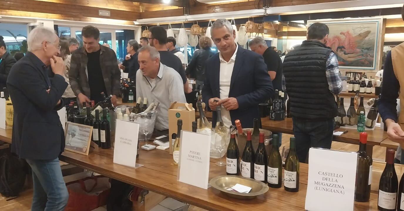 Recentemente a 📍Bambaissa Augustus Beach, Forte dei Marmi per portare i sapori e i profumi dell’ Alta Langa.
#poderemartina #wine #degustazionevini🍷