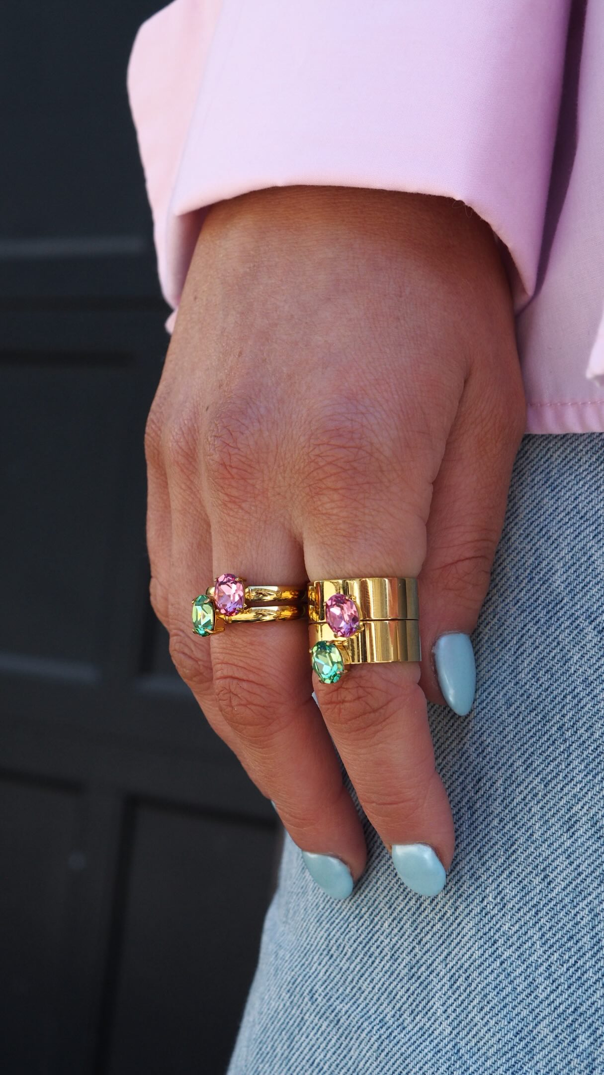 Currently obsessed with ring stacks and brooches ✨ #wahlwest #litennorskbedrift