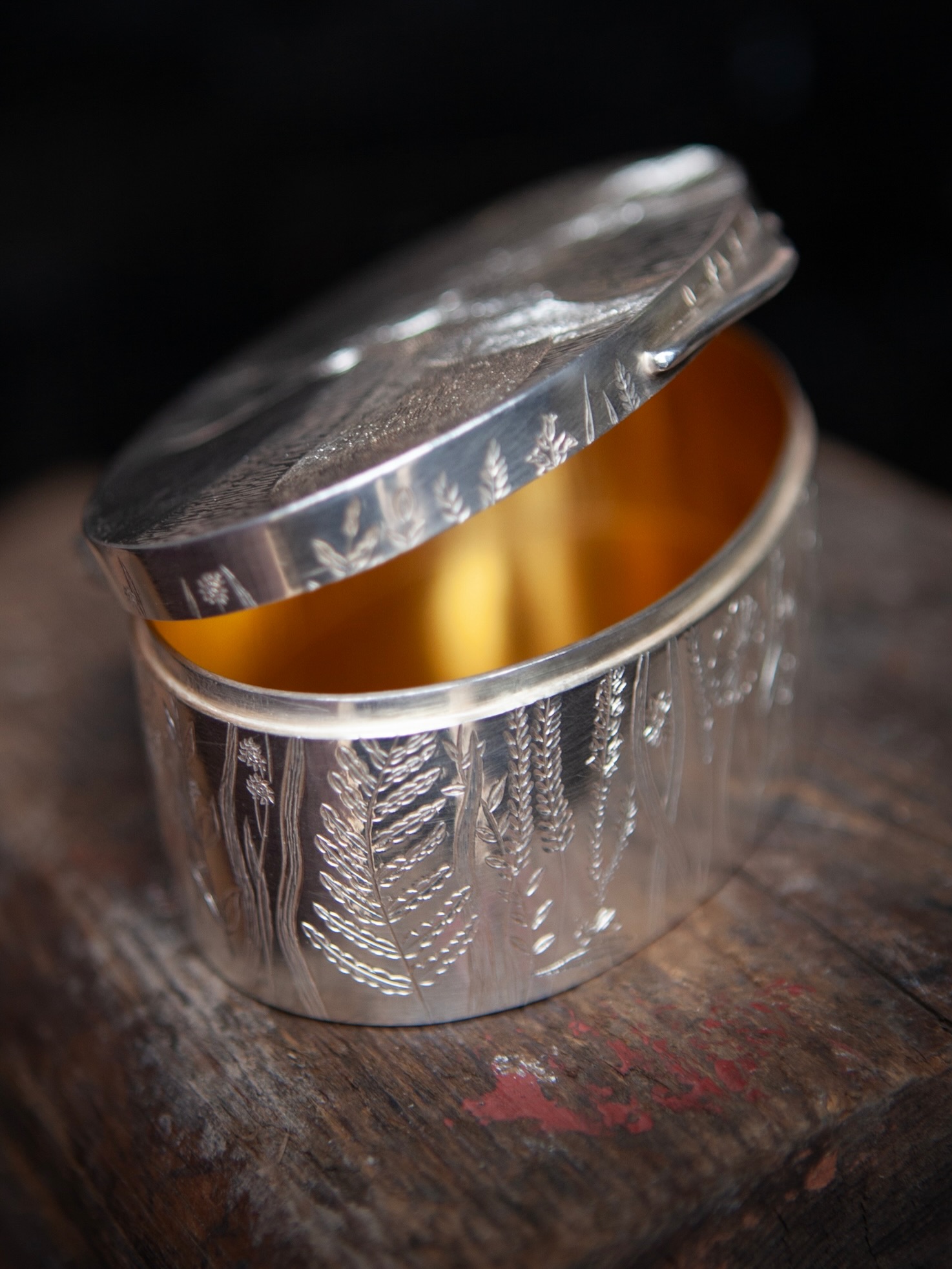 ✨ Bishopsland Exhibition at Cutlers’ Hall - London Craft Week ✨
‘Book your free tickets for our pop-up exhibition, part of London Craft Week, a selling exhibition with over 100 unique and hand-crafted objects and jewellery.
Join us on 12 May 2026, from 3.30-7.30pm (last entry 7pm) for refreshments, an opportunity to meet the makers behind the pieces and chat to other silversmithing enthusiasts.
All emerging makers on our current programme will be exhibiting at our selling exhibition, alongside a wide selection of Bishospland alumni, many of whom are leading contemporary makers.’
🔗 Link in my bio to book free tickets ✨
I’ll be there in person, hope to see you there!
📍Cutlers Hall, London, EC4M 7BR
🗓️ Tuesday 12 May 2026
🕖3.30 to 7.30pm (last entry 7pm)
#londoncraftweek #contemporarysilversmithing #silver #cutlershalllondon handmadesilver
Photography: Nancy McDonald, Shannon Tofts