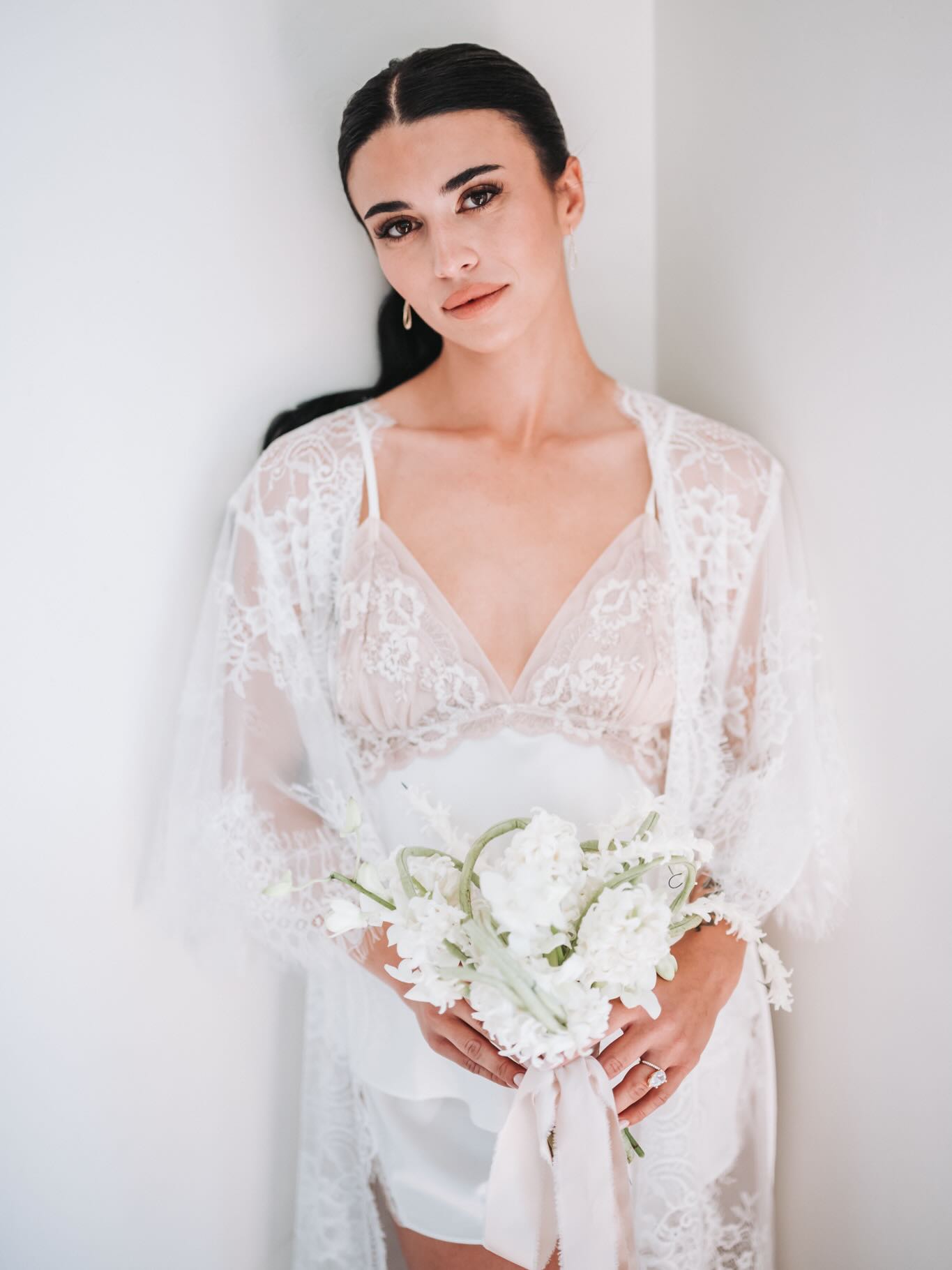Before the guests arrive, before the dress goes on, and after hair and makeup are finally finished, there’s something so special about the calm before the wedding day begins. The quiet moments, the anticipation, the excitement… it all goes by so fast. Take a deep breath and soak it all in because before you know it, the day you’ve been dreaming about is here. ✨
HOST | @the.editorial.series
PLANNING & DESIGN | @heydayweddings
VENUE | @riataranchevents
PHOTO: @burlapandoakphoto
FLORALS | @_mdlevents_
BRIDAL GOWNS | @houghtonstudio
BRIDAL VEILS & GLOVES | @harriettfalvey
BRIDAL SHOES | @bellabelleshoes
JEWELRY & ACCESSORIES | @banthonyjewelers
BEAUTY | @bluebird_bride
GROOM ATTIRE | @friartux
CUSTOM SIGNAGE | @palette.and.pine
INVITATIONS & PRINTABLES | @rachell_rae_designs
DRAPING | @draping_bykim
LINENS | @nuagedesignsinc
TABLETOP, BAR & DECOR | @archiverentals
LOUNGE & CHAIR RENTALS | @avenuetwelve
CANDLE STYLING | @wicksoflove
CAKE | @cakecathedral
FOOD STYLING | @boardinslo
BAR SERVICE | @1922spirits
