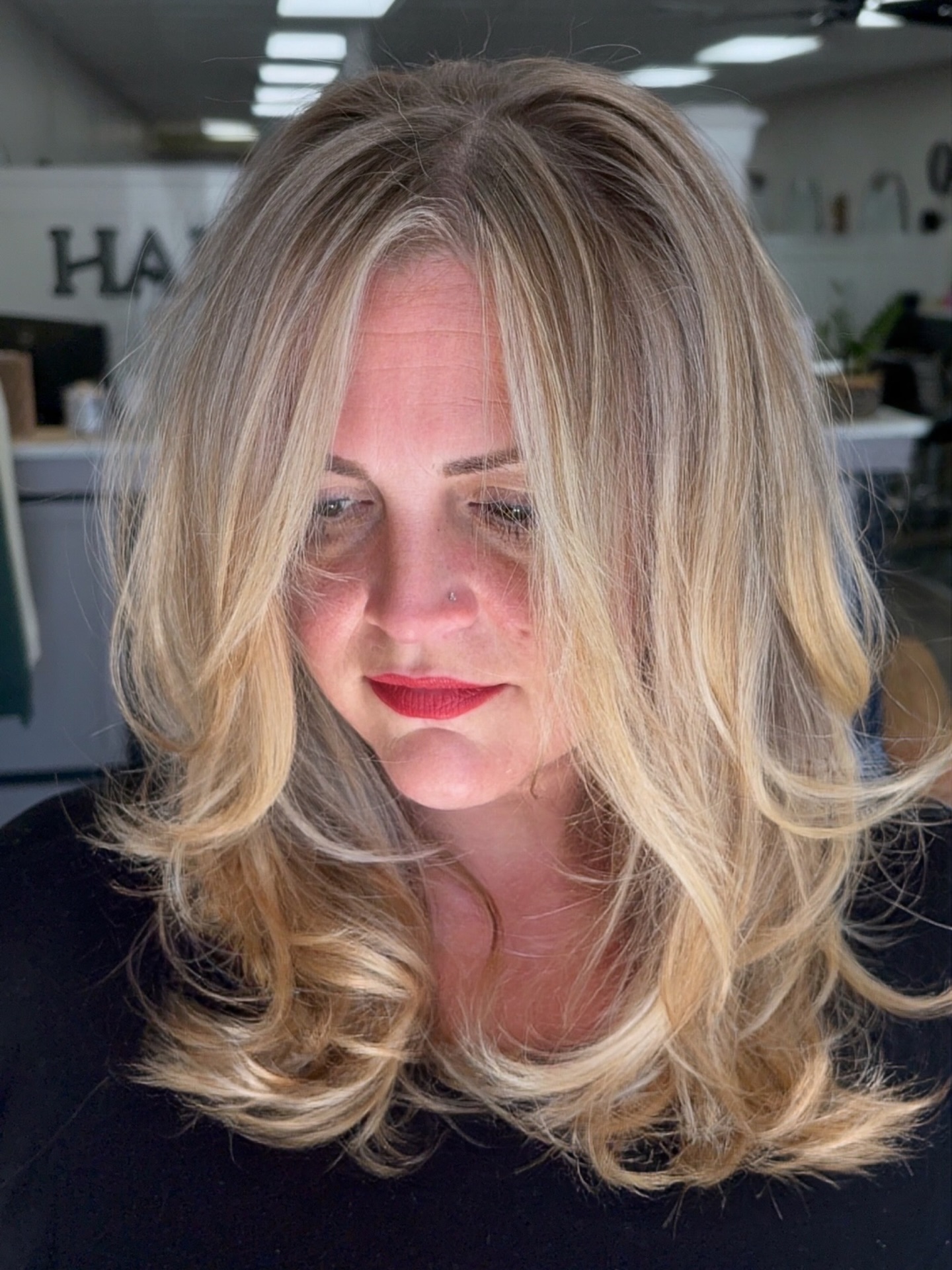 Our girls behind the chair deserve their moment of being pampered too ♡
❁ A little lived-in blonde refresh for Holly today by Heather ❁
