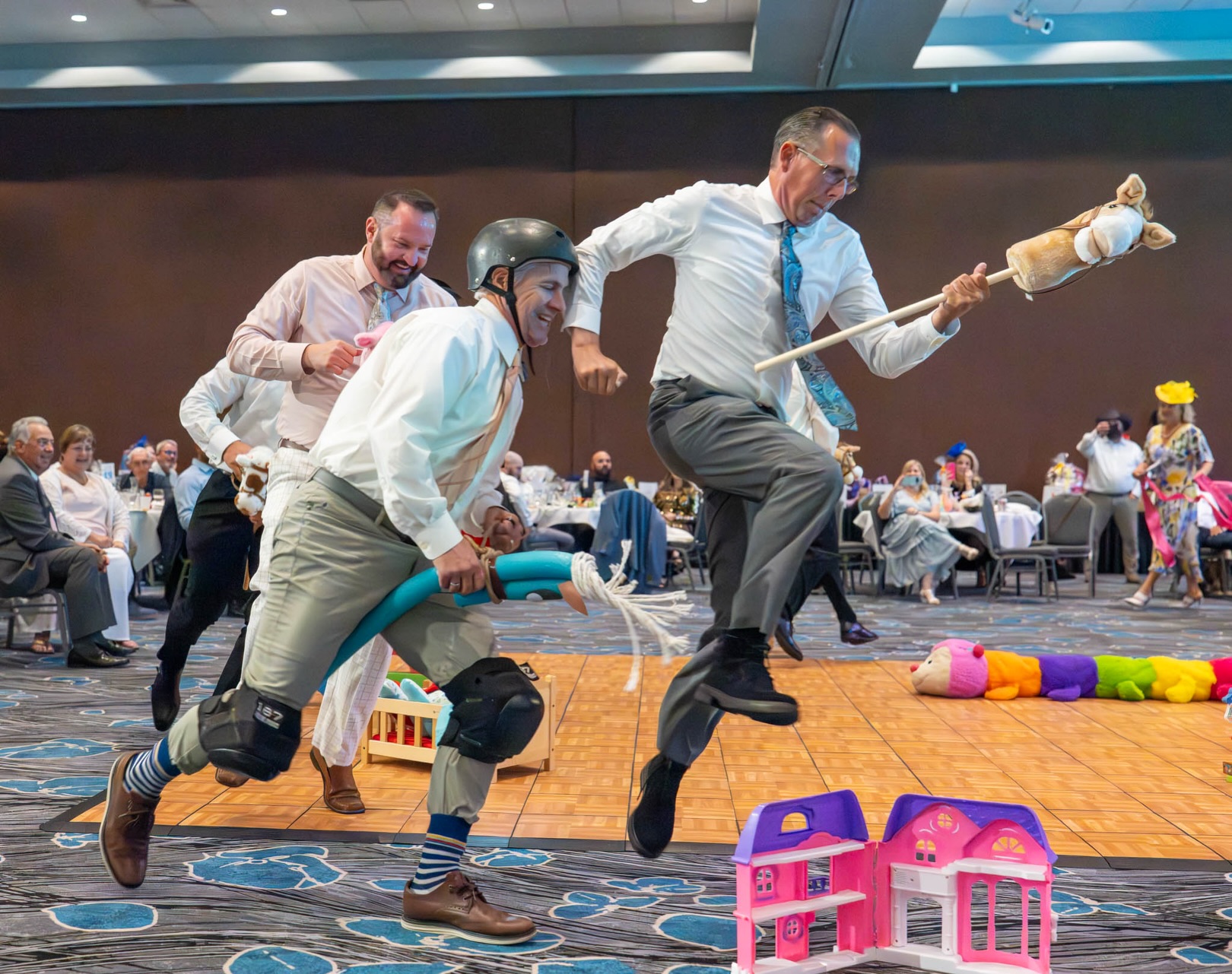 Our 2026 Secret Garden Gala was filled with so much joy, generosity, connection, and FUN! We were reminded once again just how incredible this community is. 🩷💚🩵
Because of your support, we can continue walking alongside local families and helping children receive the strong start they deserve. Every sponsorship, donation, raffle ticket, volunteer hour, and act of kindness made a difference.
Thank you to our amazing sponsors, volunteers, donors, emcee, jockeys, staff, and community partners who helped bring this special evening to life. We are so grateful for each of you!
And to everyone who joined us in your garden party glamour and Kentucky Derby best… you truly made the night feel magical! 💐🐎
Stay tuned as we share some of our favorite moments from the night this week.
Event photos by @alanholbenphotography can be found at rootforkids.org/gala.
