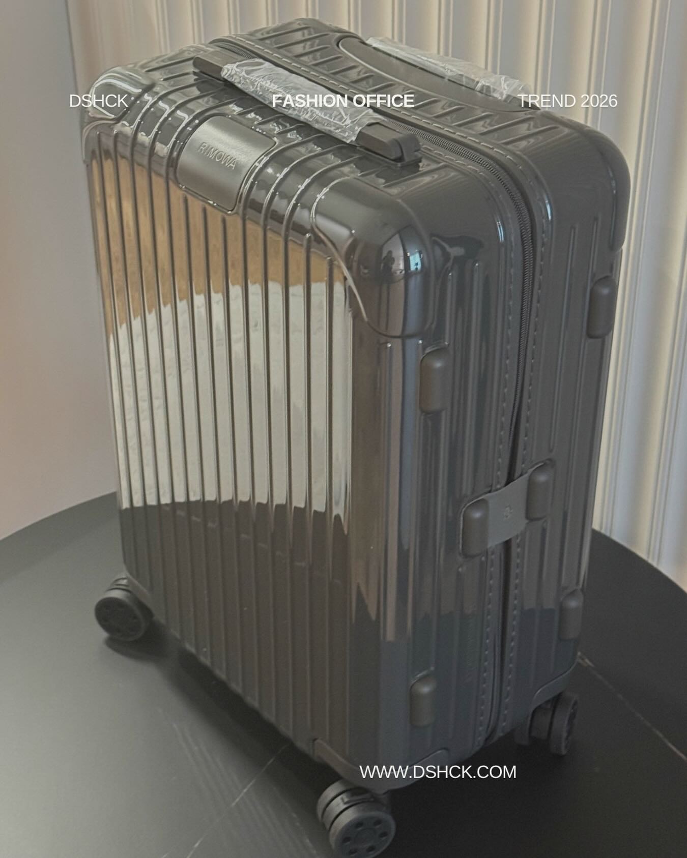 New! available online DSHCK.com
#lugguage #premiumluggage #suitcase #traveling