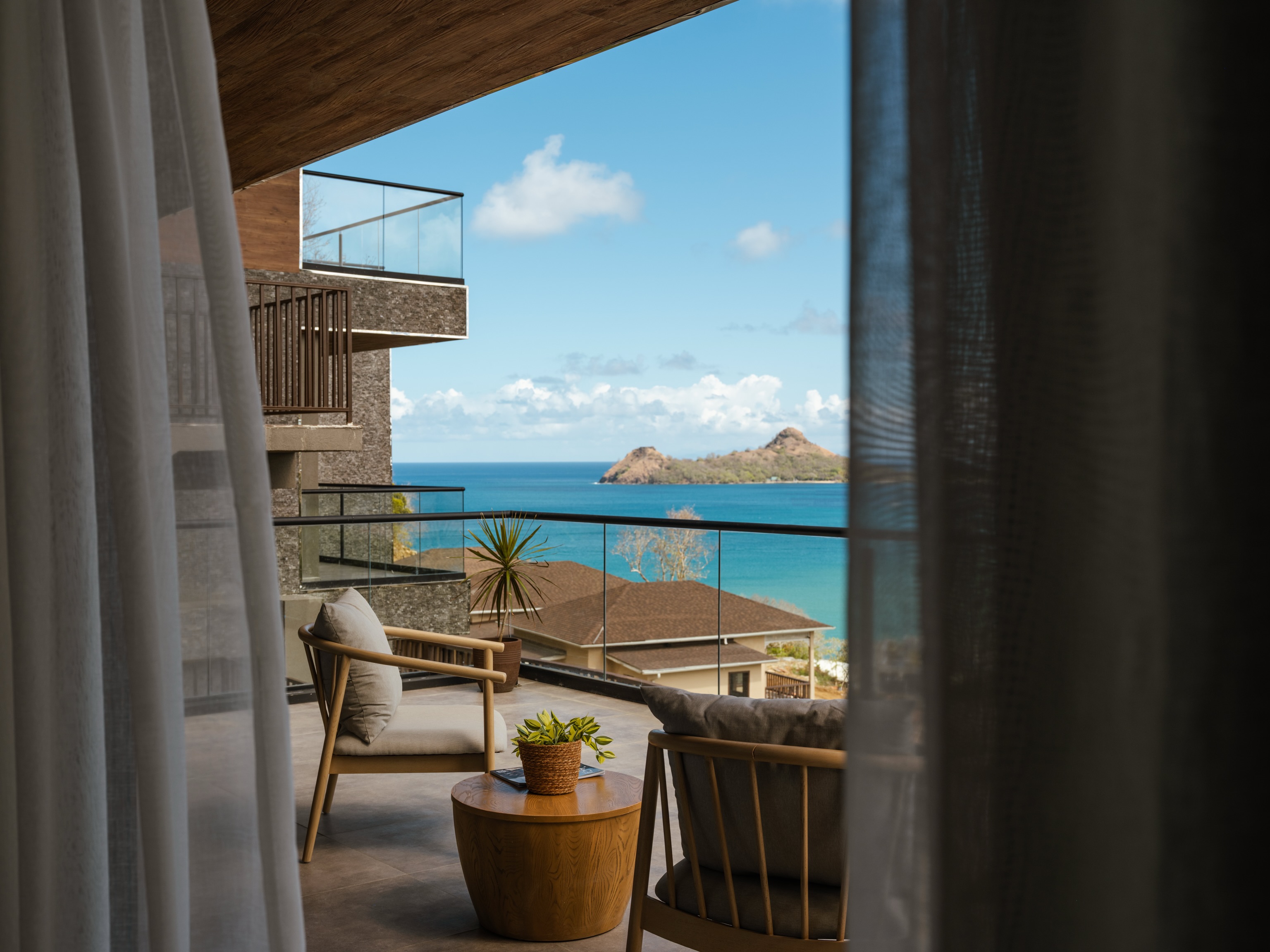 St. Lucia, revealed.
A new destination for restoration, longevity, and conscious wellbeing in the heart of the Caribbean.
Welcome to TheLifeCo St. Lucia.