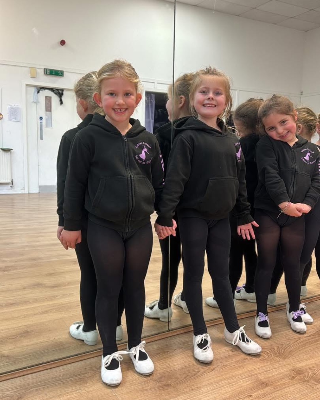 It’s all smiles as GEdance
.
.
.
If you fancy joining us, then check out the link in our bio. We have so much on offer, from Summer Camp to our August waiting list!