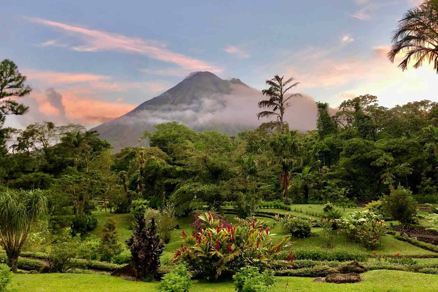 Don’t mind us… just forever dreaming of Costa Rica 🇨🇷