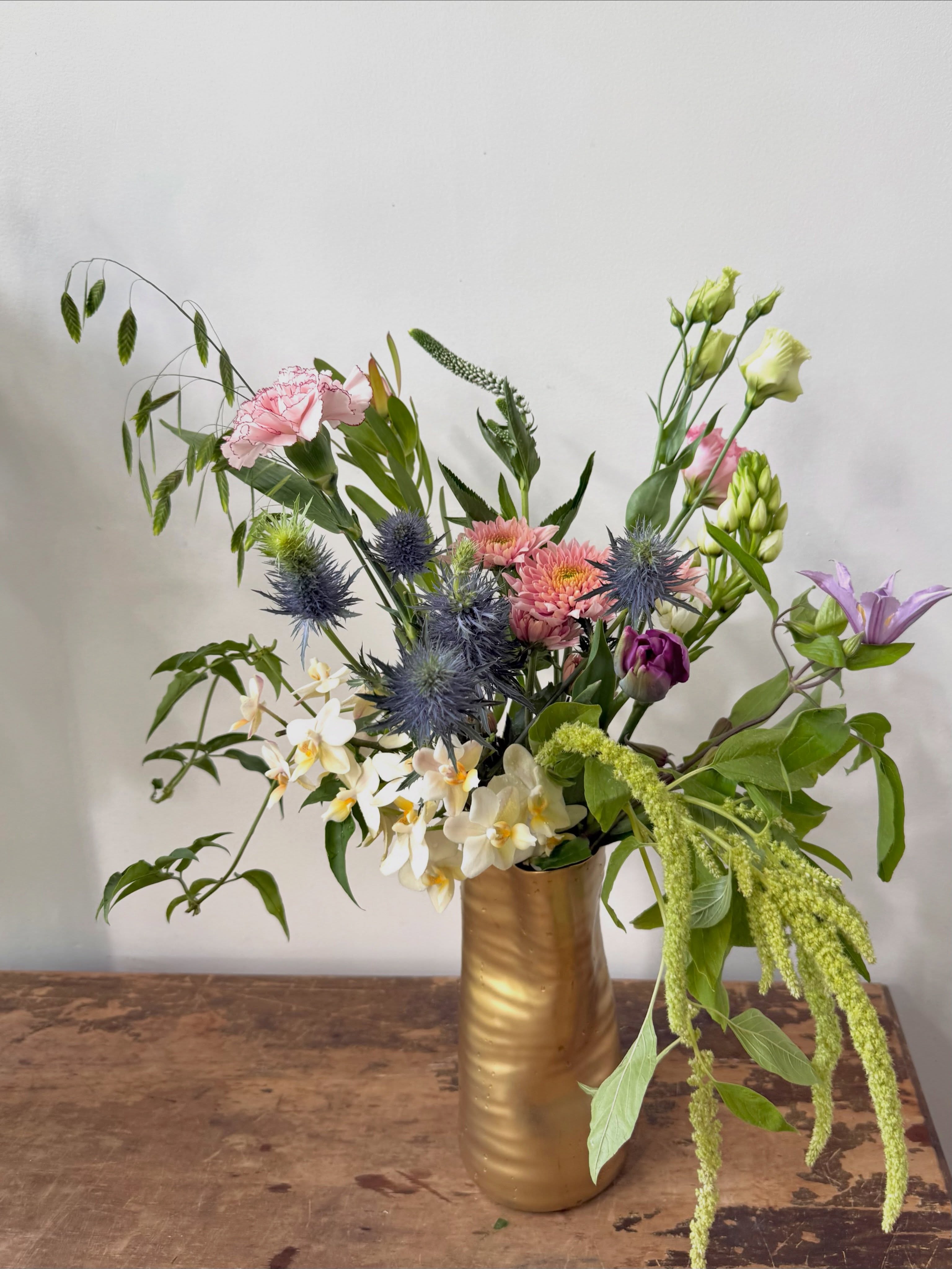 Thank you so much for supporting our small business and stopping by the shop this weekend. It honestly meant so much to see so many familiar faces, especially customers who have been coming to us since the very beginning.
Seeing your continued support year after year never goes unnoticed. Thank you for trusting us to make flowers for your moms, families, and loved ones. We are so grateful for all the kindness, patience, and love this weekend. 💐