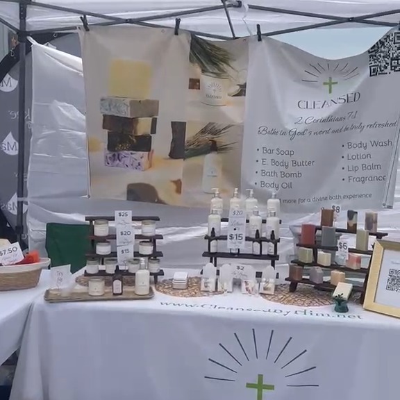 Yay Cleansed!! We had our very first outdoor market! Thank you @blackxtheblock for this opportunity.
Here's a glimpse of all the vendors on my row doing final touch ups to their setup before the market opens.
I pray that all the vendors reached the goal they set out for themselves.
Thank you to all the participants of this event for supporting small, black owned businesses. It was beautiful to see us come together. Thank you to the senator for coming out and also @houstonchron
The day ended by seeing God's covenant! What a beautiful day!